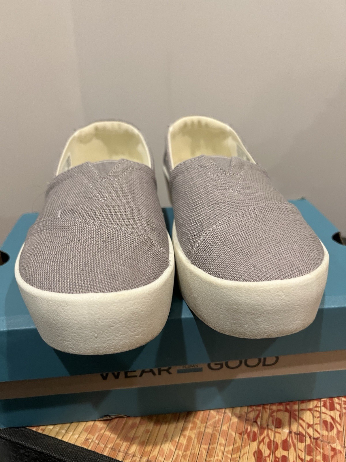 TOMS Women’s Verona Platform Slip On Sneakers Shoes Dove Grey Sz 8 Canvas W/Box