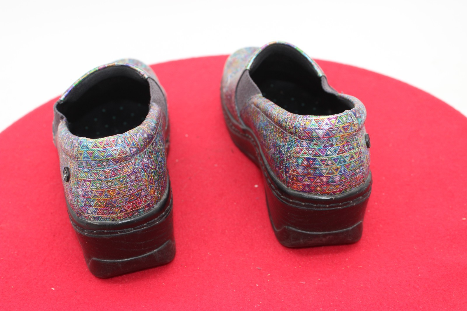 Klogs Footwear Shoes Naples Size 7.5M Geometric Triangle Multicolor Anti Fatigu6