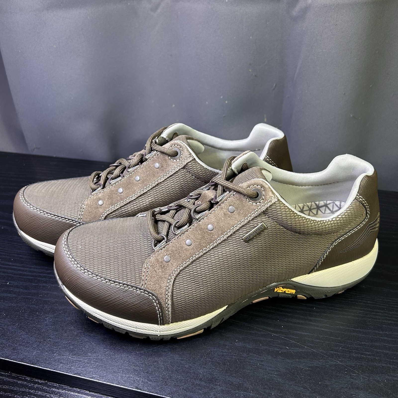 Dansko Peggy Mushroom Waterproof Hiking Walking Vibram Sole Women US 8.5-9/EU 39