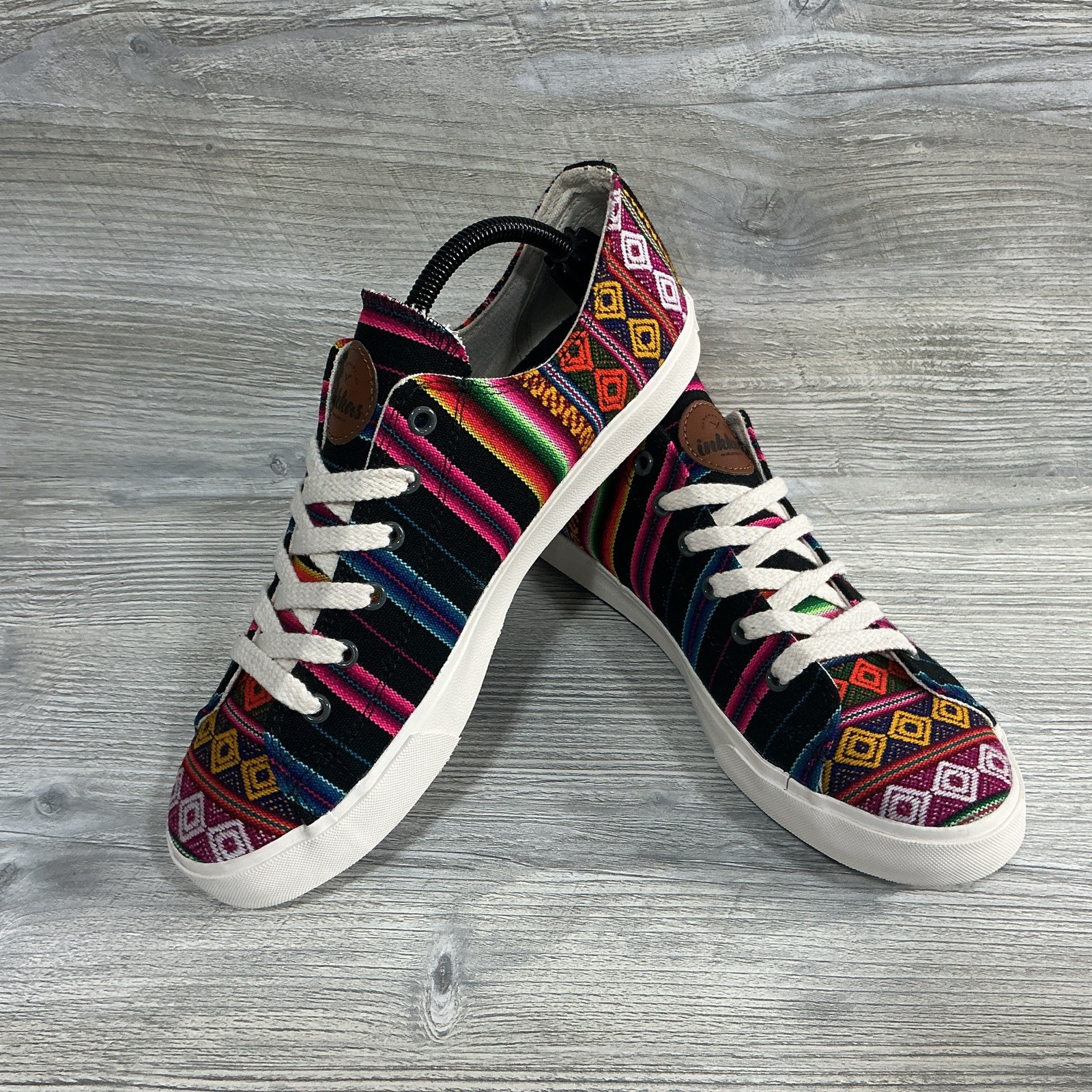 Inkkas low-top canvas sneakers colorful woven pattern Women’s Size 11 Men’s 9