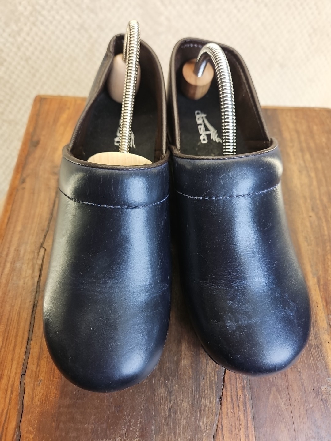 DANSKO Deep Purple Slip Clogs Nurse Shoes Clogs Sz 6.5 (37) Looks Unworn