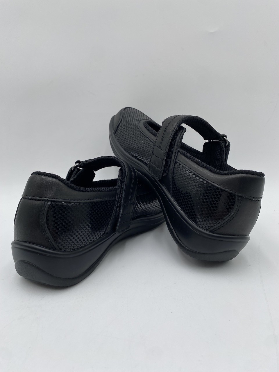 OrthoFeet OAKRIDGE Women’s NEW Mary Jane Shoes Black Multiple Sizes