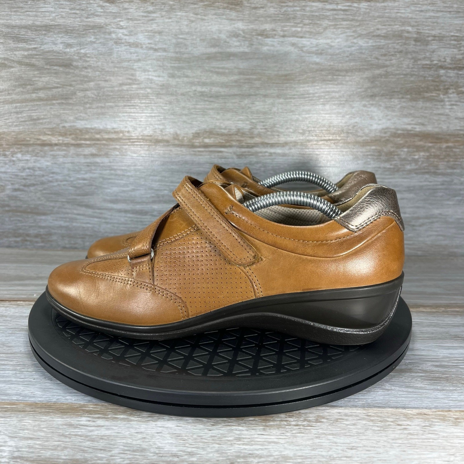 Ecco Women’s Brown Leather Hook & Loop Slip On Sneakers Size EU 38 US 7.5