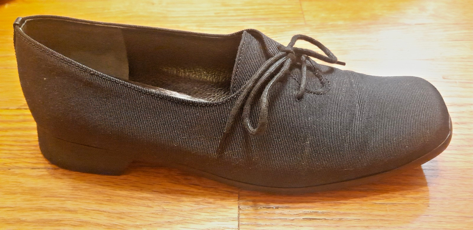 Issey Miyake Black Ribbed Cloth Lace-up Women’s Shoes (Japan Size 24 / US 7.5)