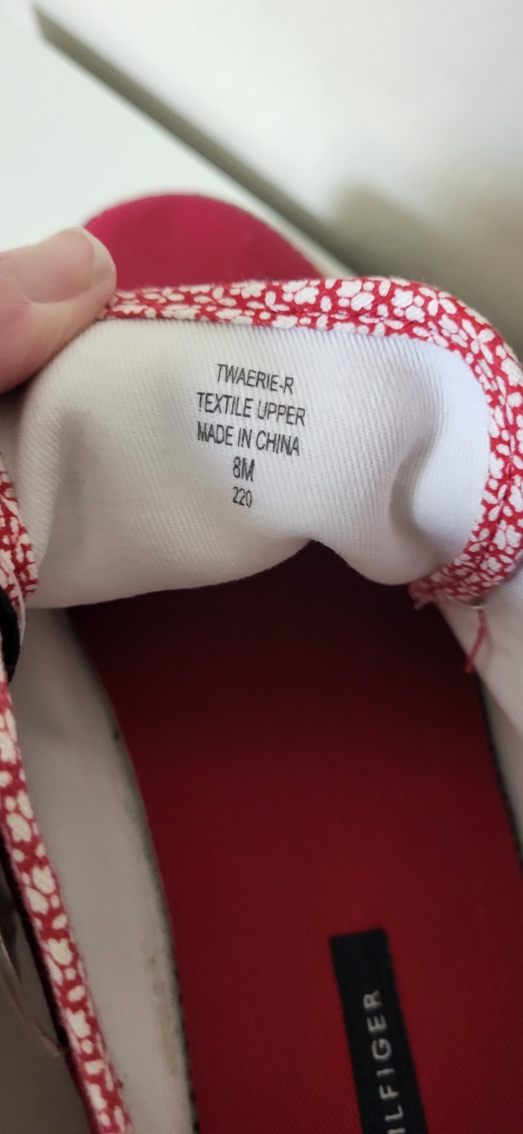 Tommy Hilfigerred Canvas Sneakers