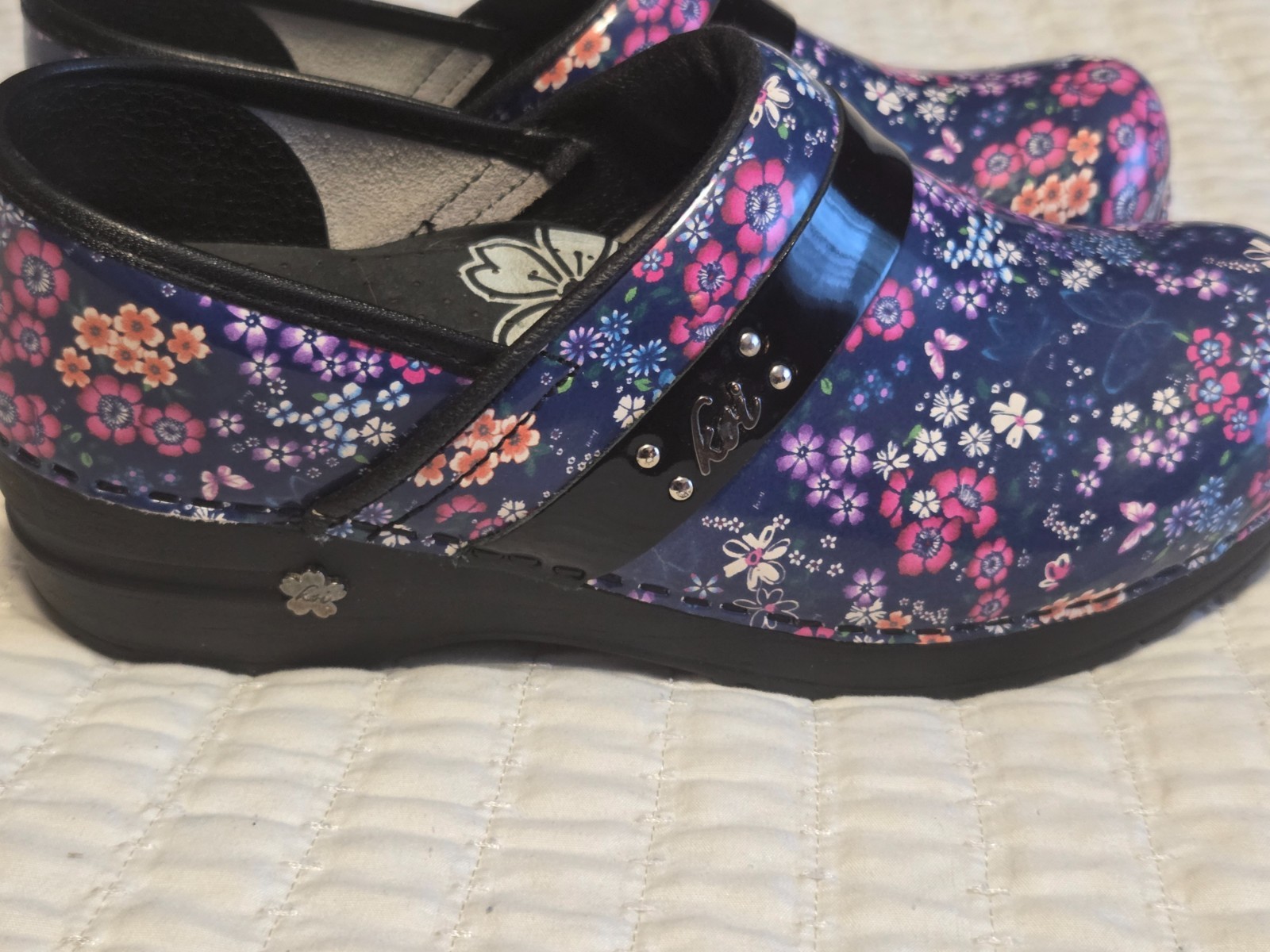 Sanita Danish Hand Painted Clogs Women’s Size 6 US 37 EU Flowers Shoes