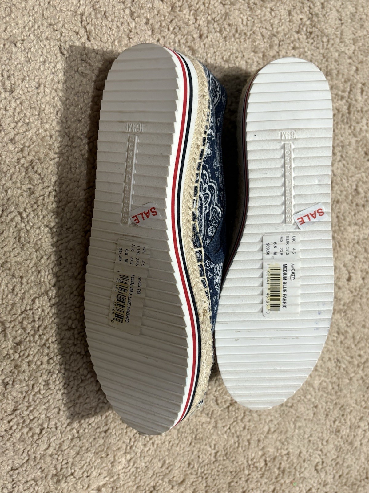 Tommy Hilfiger Womens Fashion Shoes Sz 6.5 Multicolor Paisley Print Sparkle