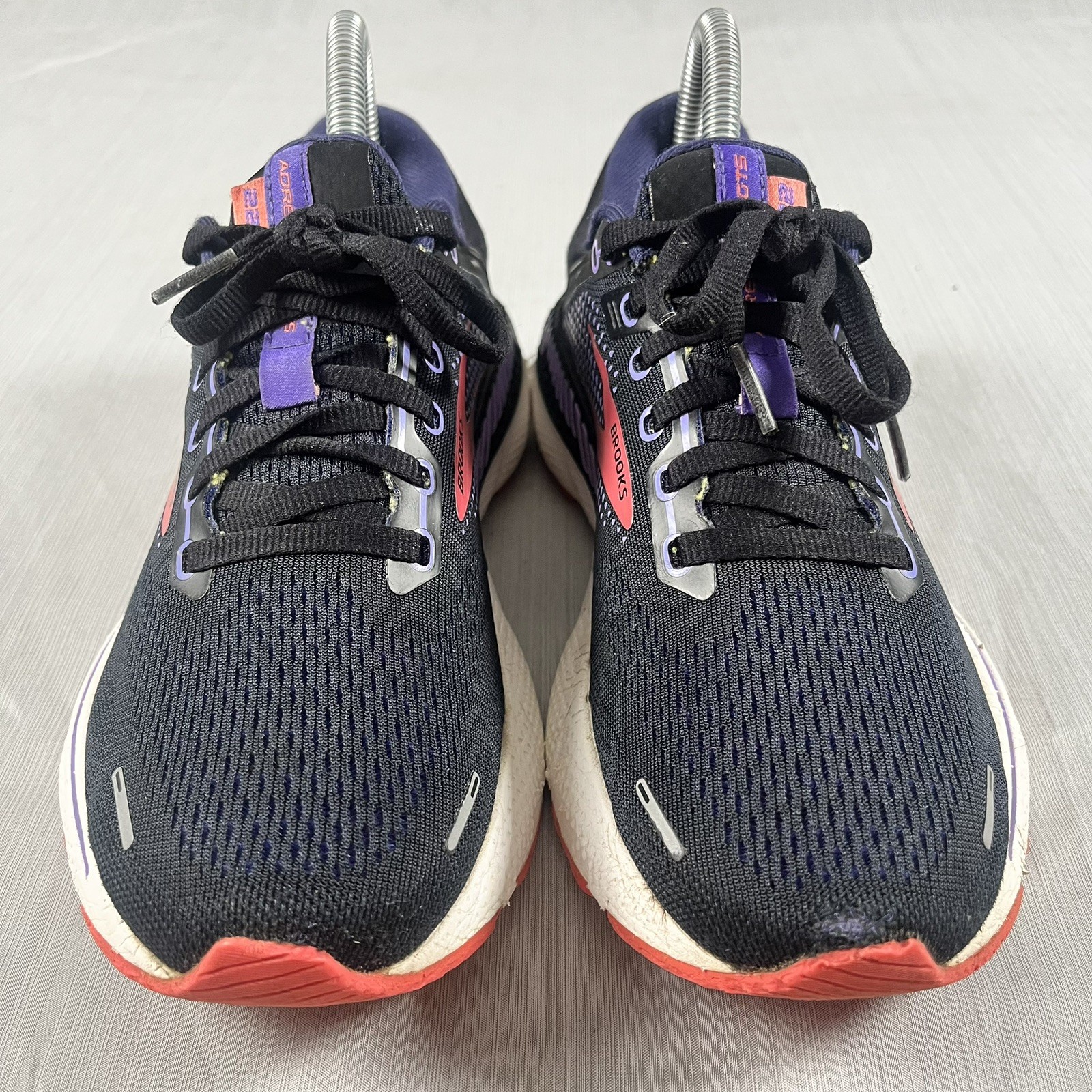 Brooks Adrenaline GTS 22 Women’s Size 7 Black Running Fitness Shoes 1203531B080