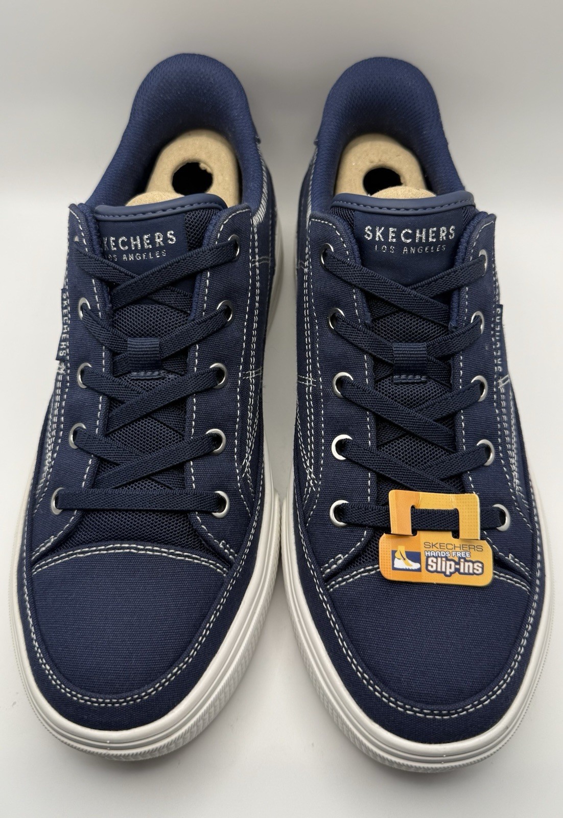 Skechers Hands Free Women’s Slip Ins – Size 9 – Arch Fit Arcade – See Ya There