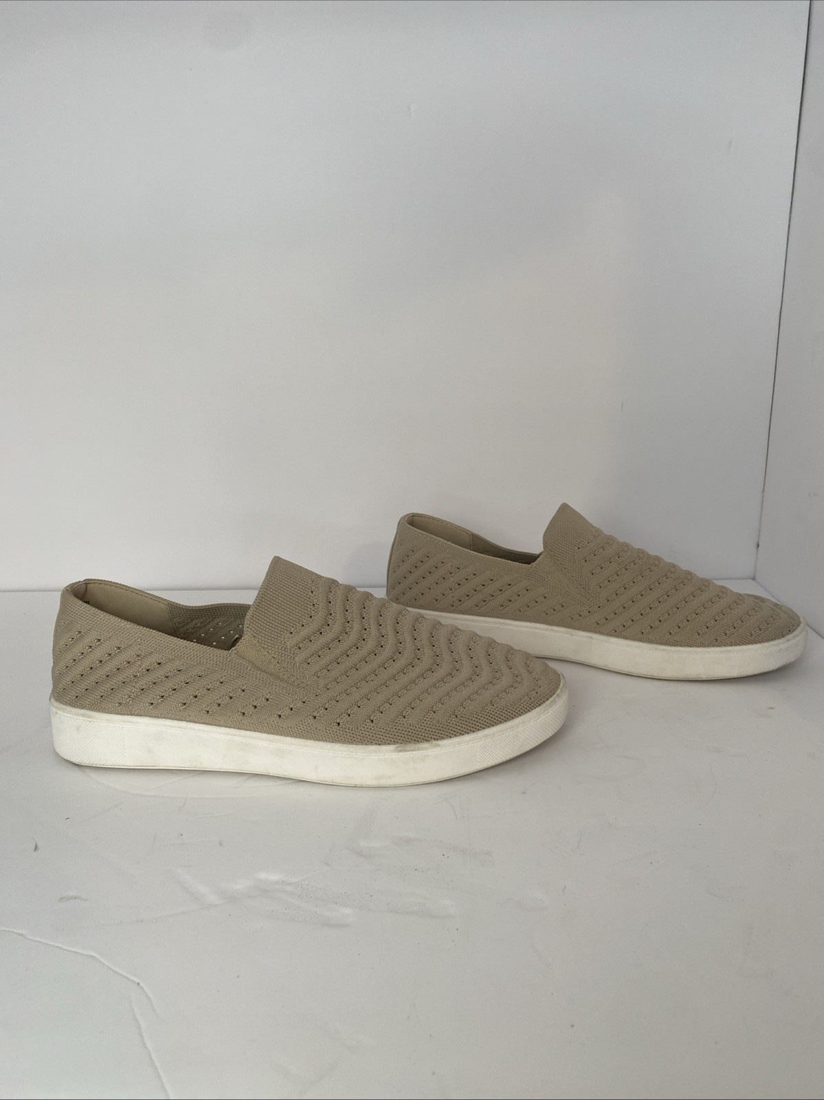 Mountain Sole Shoes Ladies Sz 10 Slip On Beige Casual