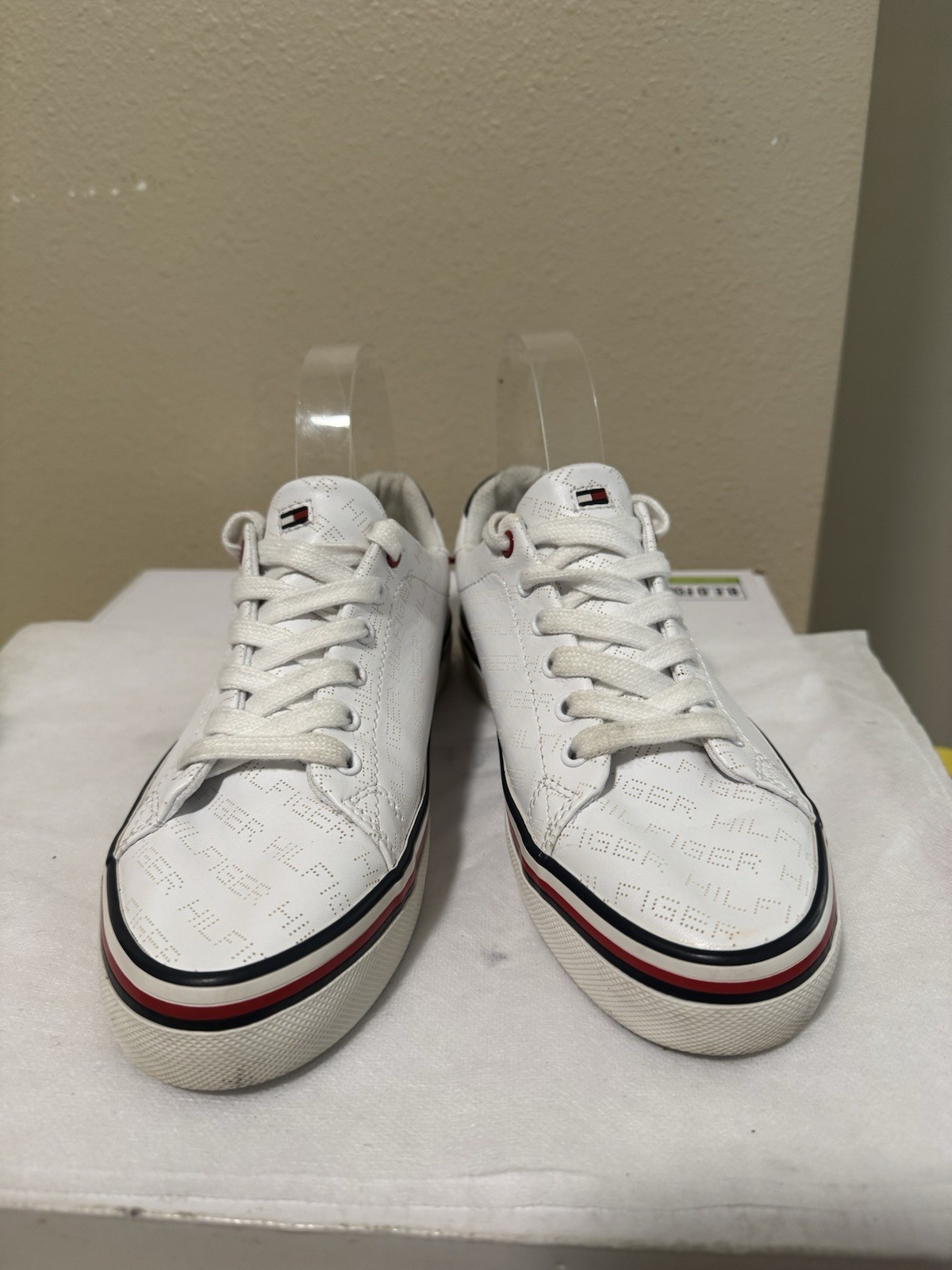 Tommy Hilfiger TWFalcor Women’s White Logo Lace-Up Sneakers Red/Blue Accent US 6