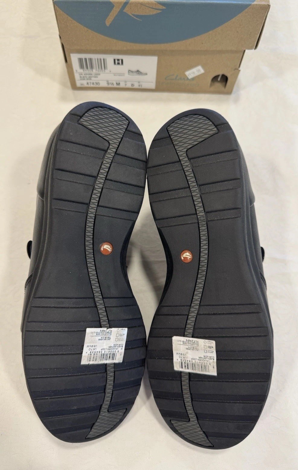 CLARKS Un Adorn Loop in Black Ltr in US size 9.5–Slip into Comfort! NEW IN BOX!