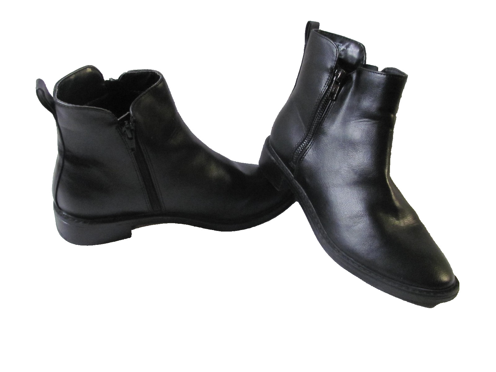 Woman’s Universal Thread Side Zip Round Toe Size 8 Black Ankle Boots Shoes