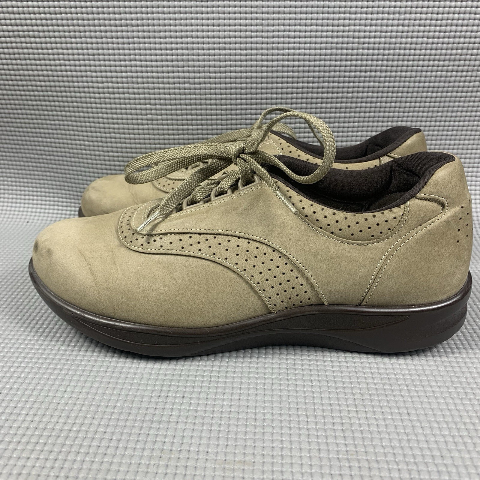 SAS Walk Easy Lace Up Shoes Womens Size 9.5 W Wide Tan Leather