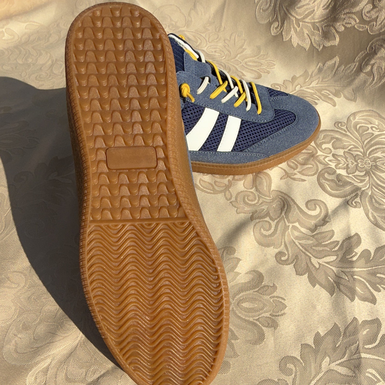 Niaemu Comfort Women’s Mesh & Suede Lace-Up Sneakers Blue/White/Yellow US 8