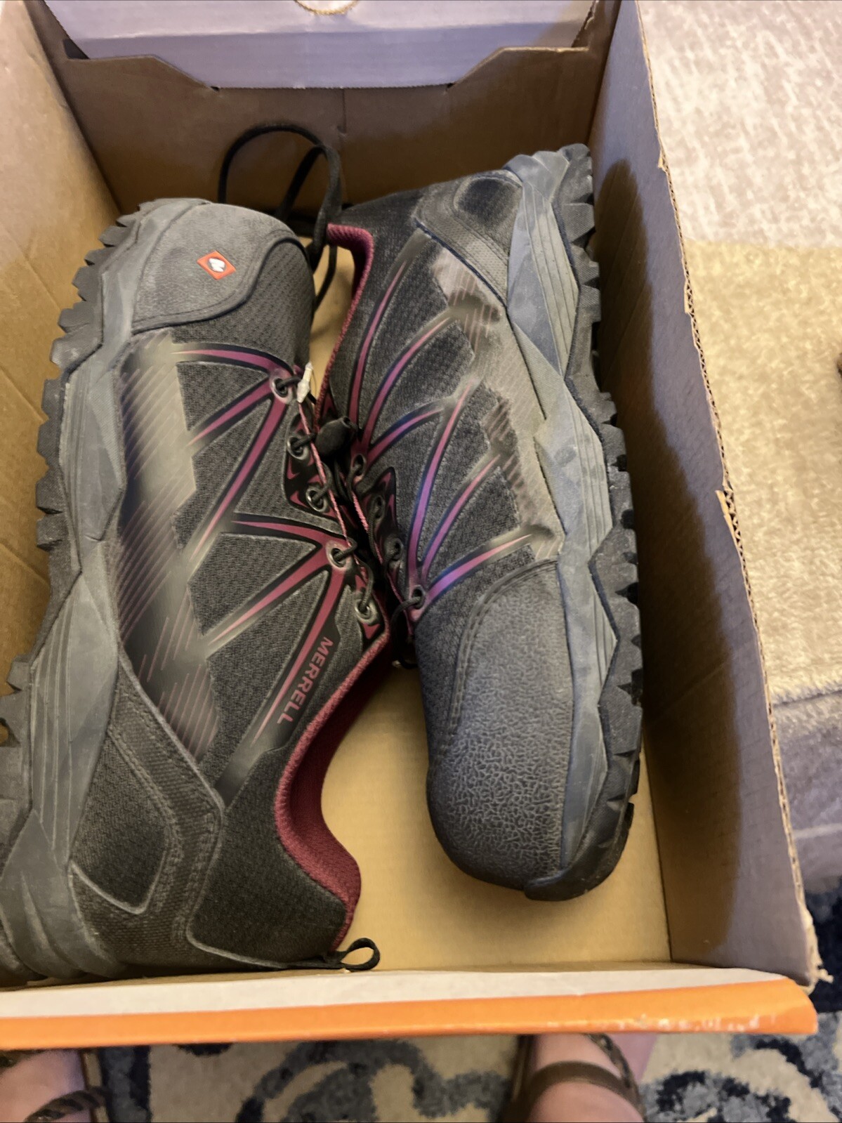 New Merrell Women’s J15822 Fullbench Composite Toe Safety Work Shoes Size 9 NIB