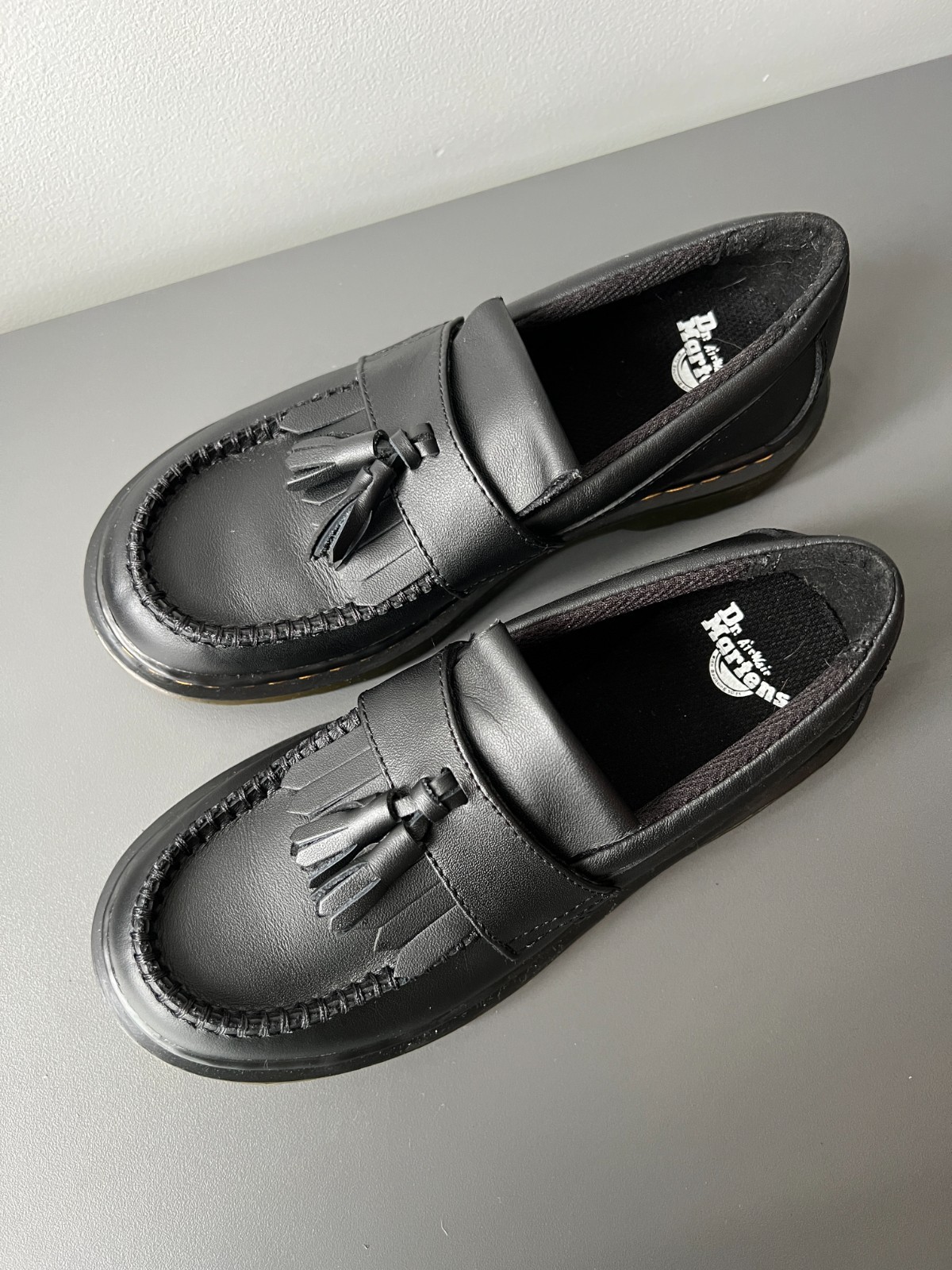 Dr. Martens Black Leather Tassel Adrian Loafers Women Sz EU 35 US 3 1/2 UK 2 1/2