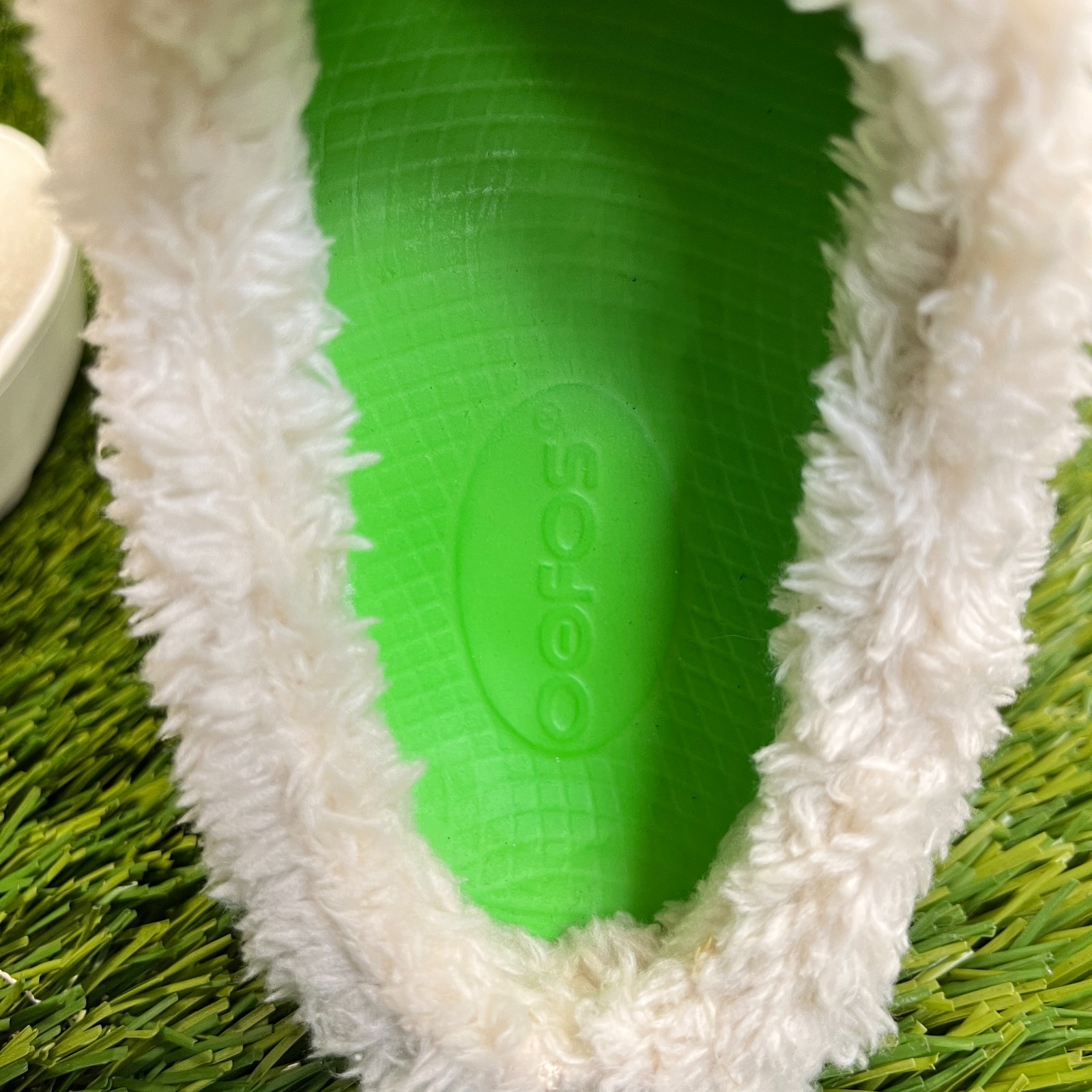 OOFOS OOcoozie Womens Size 7 Beige White Casual Slip On Recovery Mules Shoes