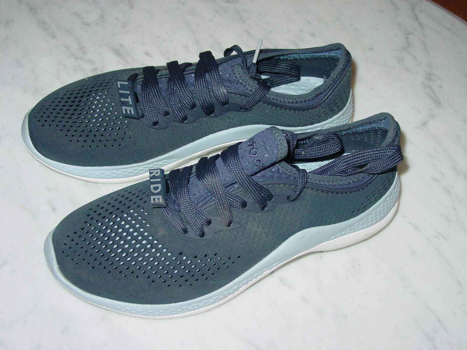 Womens Literide 360 Pacer 206705 Blue Crocs! Size 8