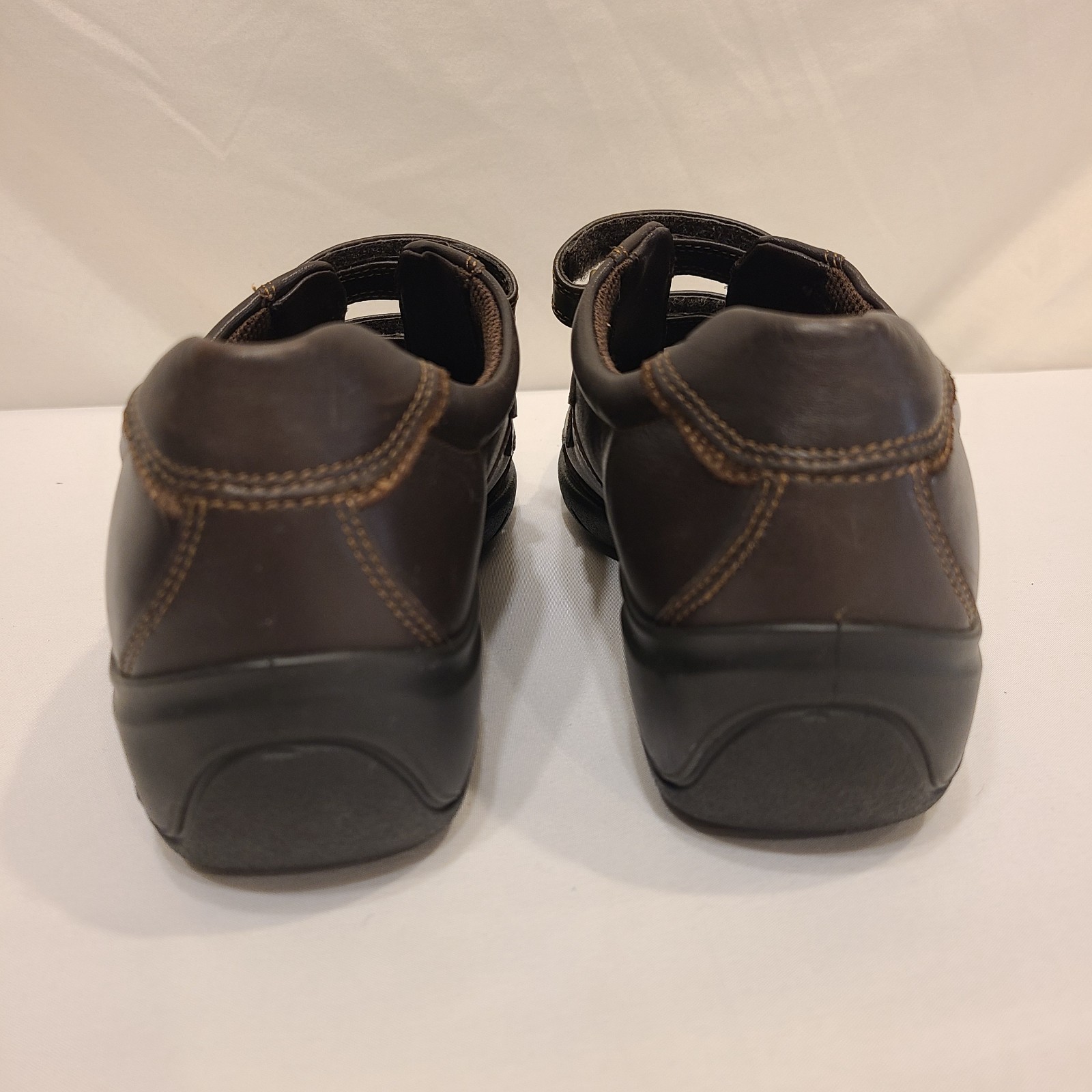 ECCO Women’s Shoe Brown Leather Adjustable Straps – Size US 10-10.5 (EU 41)