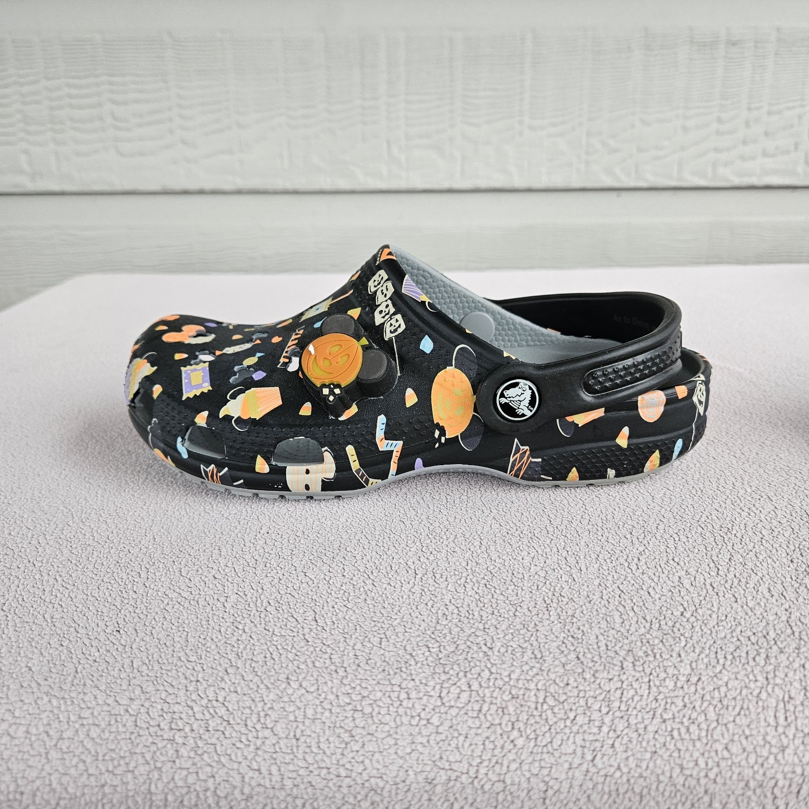 Crocs Classic Clog Disney Halloween Mickey Mouse Light-Up Slip-On Men 4 Women 6