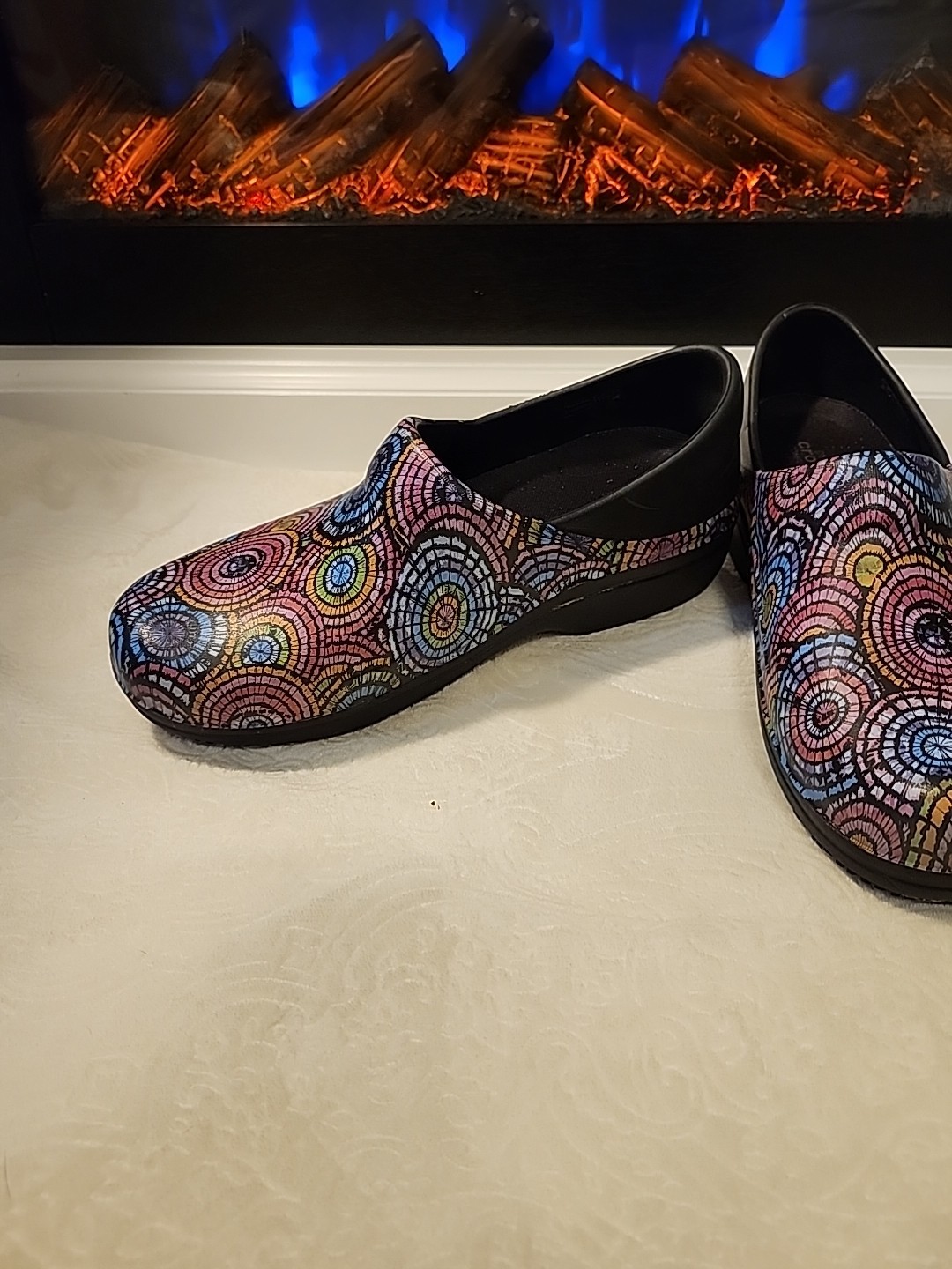 Slip on Summer Crocs neria pro ii Graphic Clog Size 11 Psychedelic Pattern Shoes