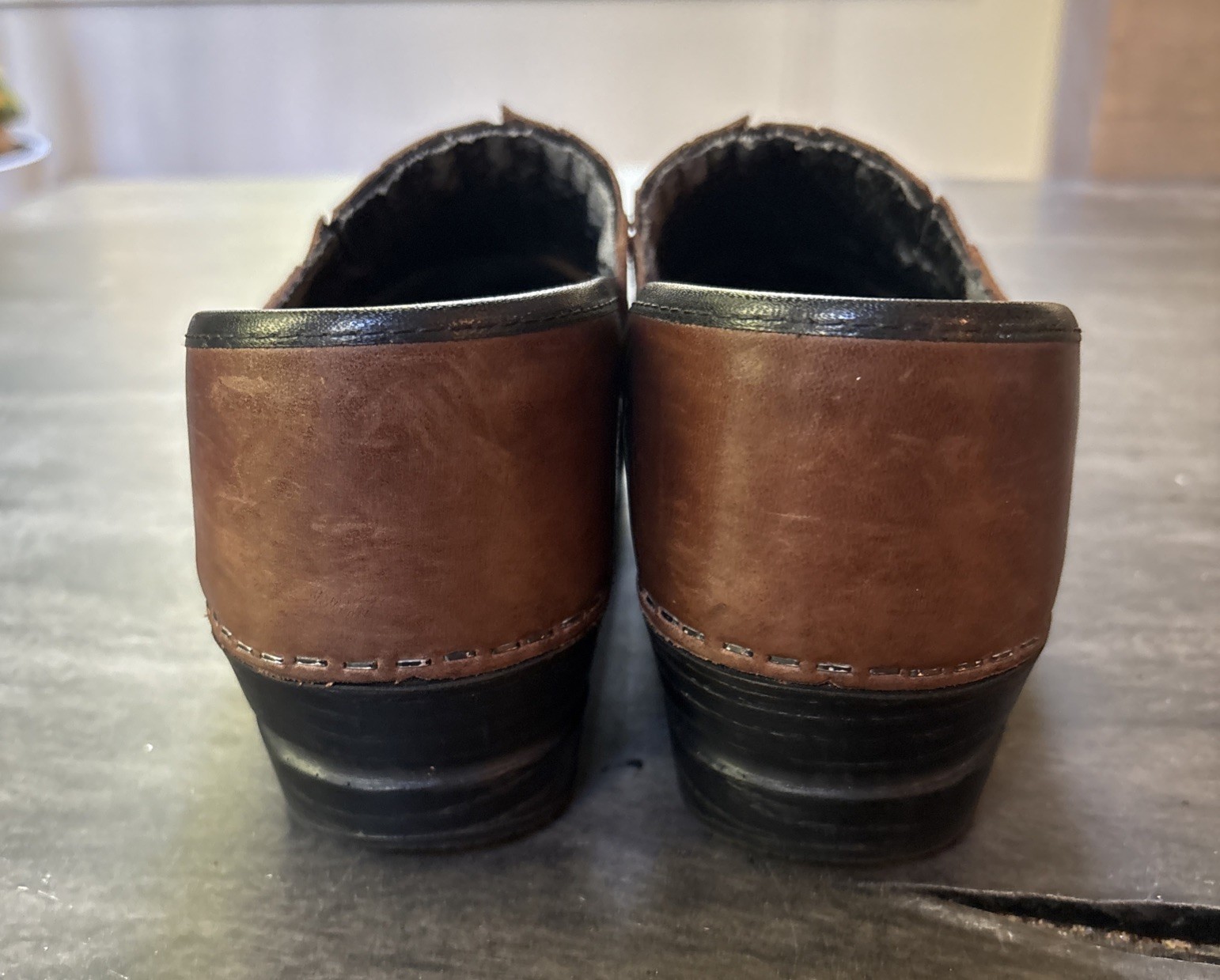 Sanita Shoes Womens 39 Brown The Original Danish Comfort ortho Clogs Leather Low