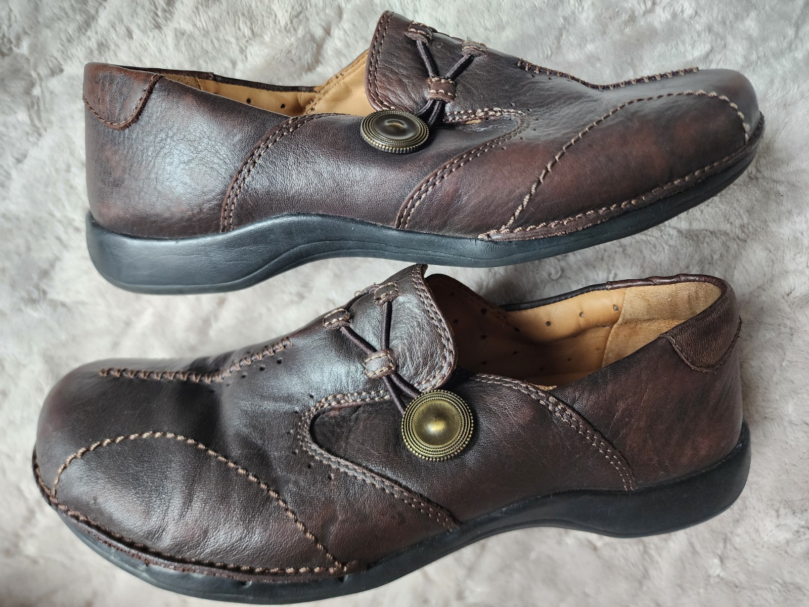 Clarks Un.Loop Brown Leather Slip On Shoes Womens 6.5