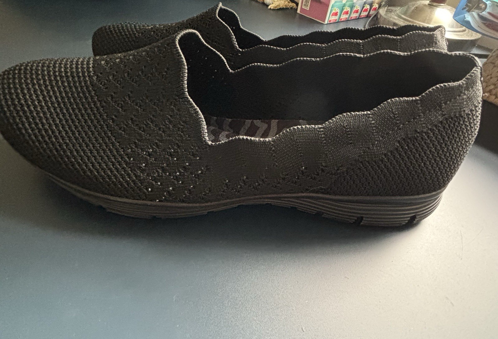 Skechers Memory Foam Black Slip-on Shoes, Women’s 11 Wide Fit