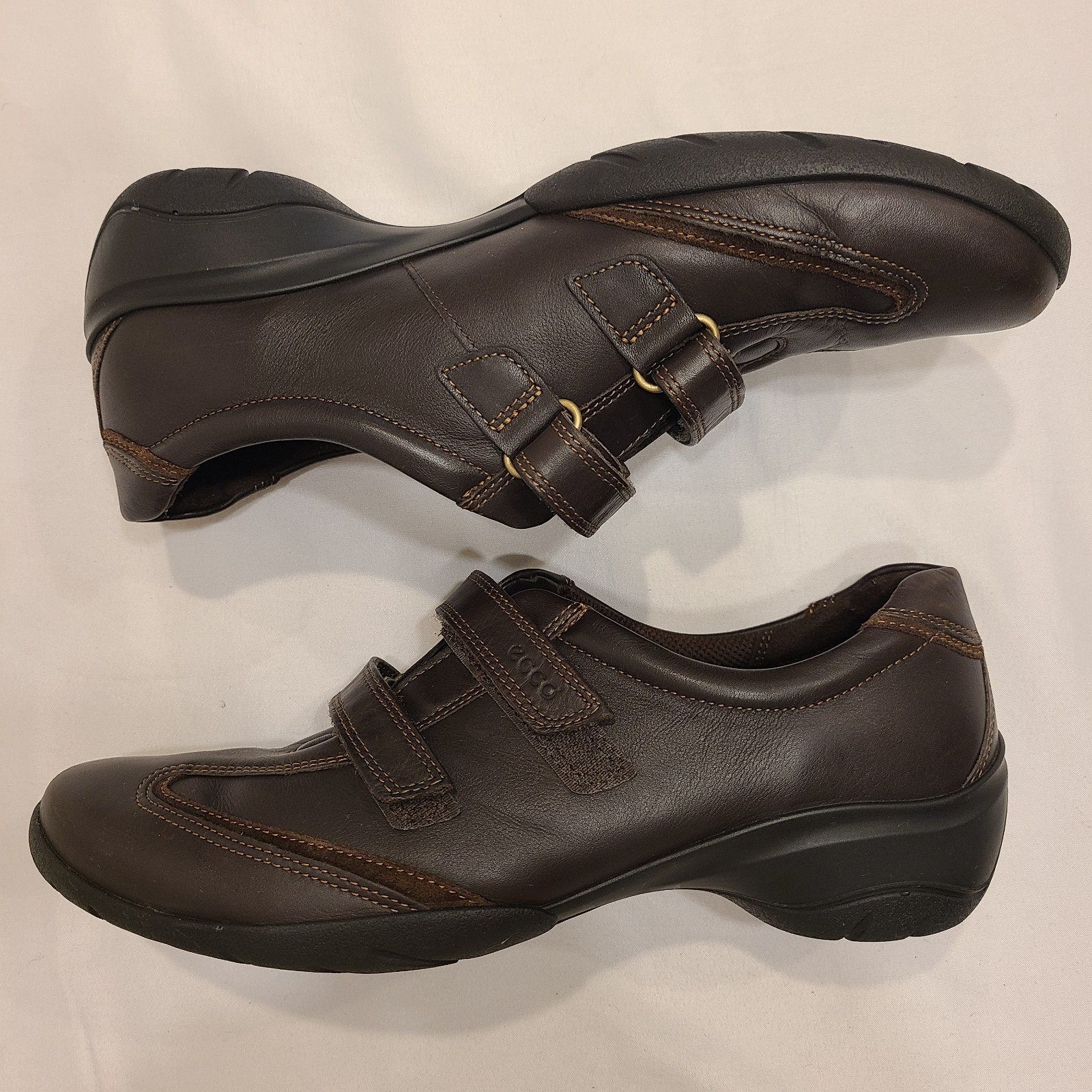 ECCO Women’s Shoe Brown Leather Adjustable Straps – Size US 10-10.5 (EU 41)
