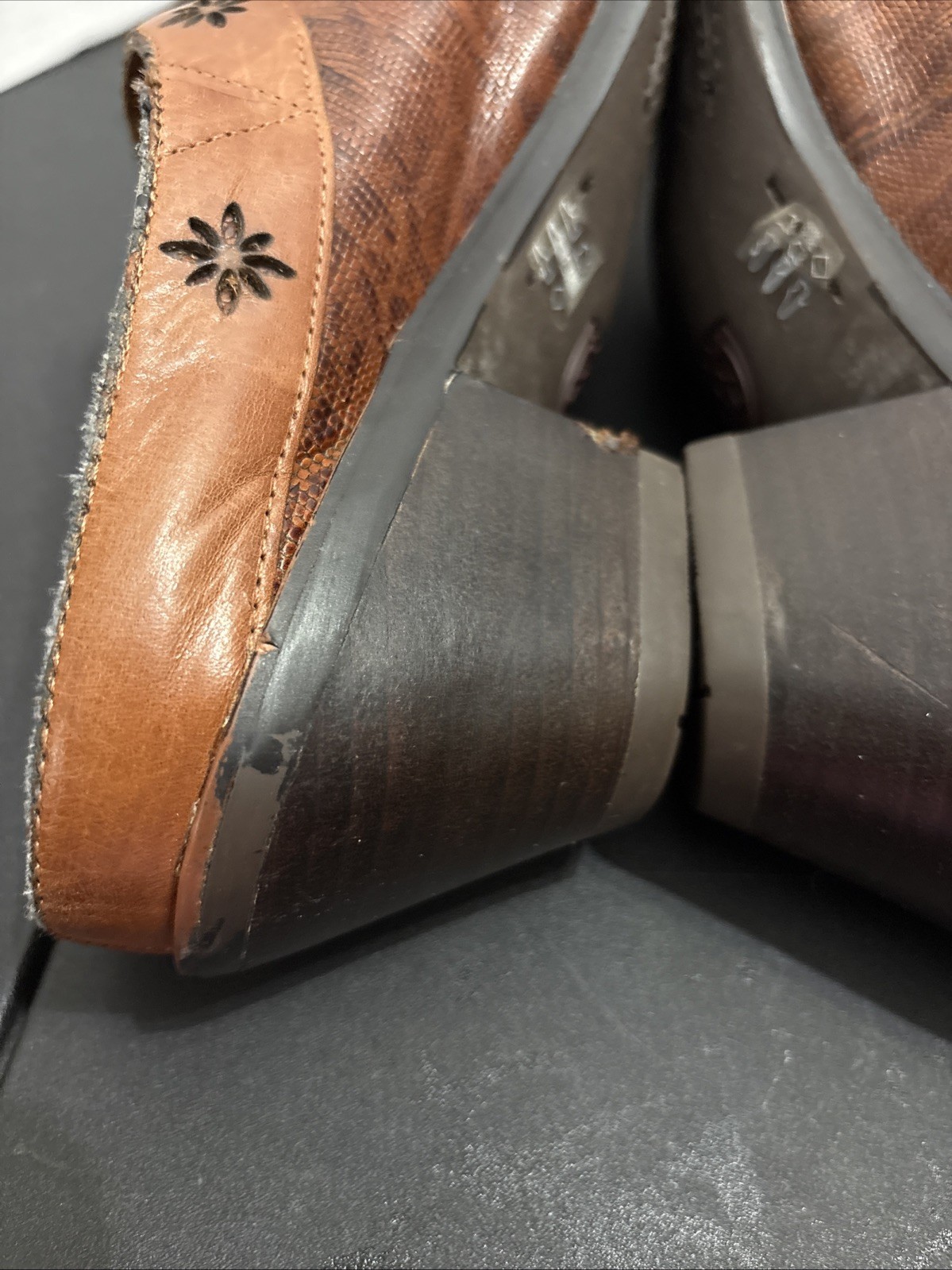 ARIAT Dessert Stars Moc Cognac Leather Cowboy Western Clogs Mules #13397 Sz 8B