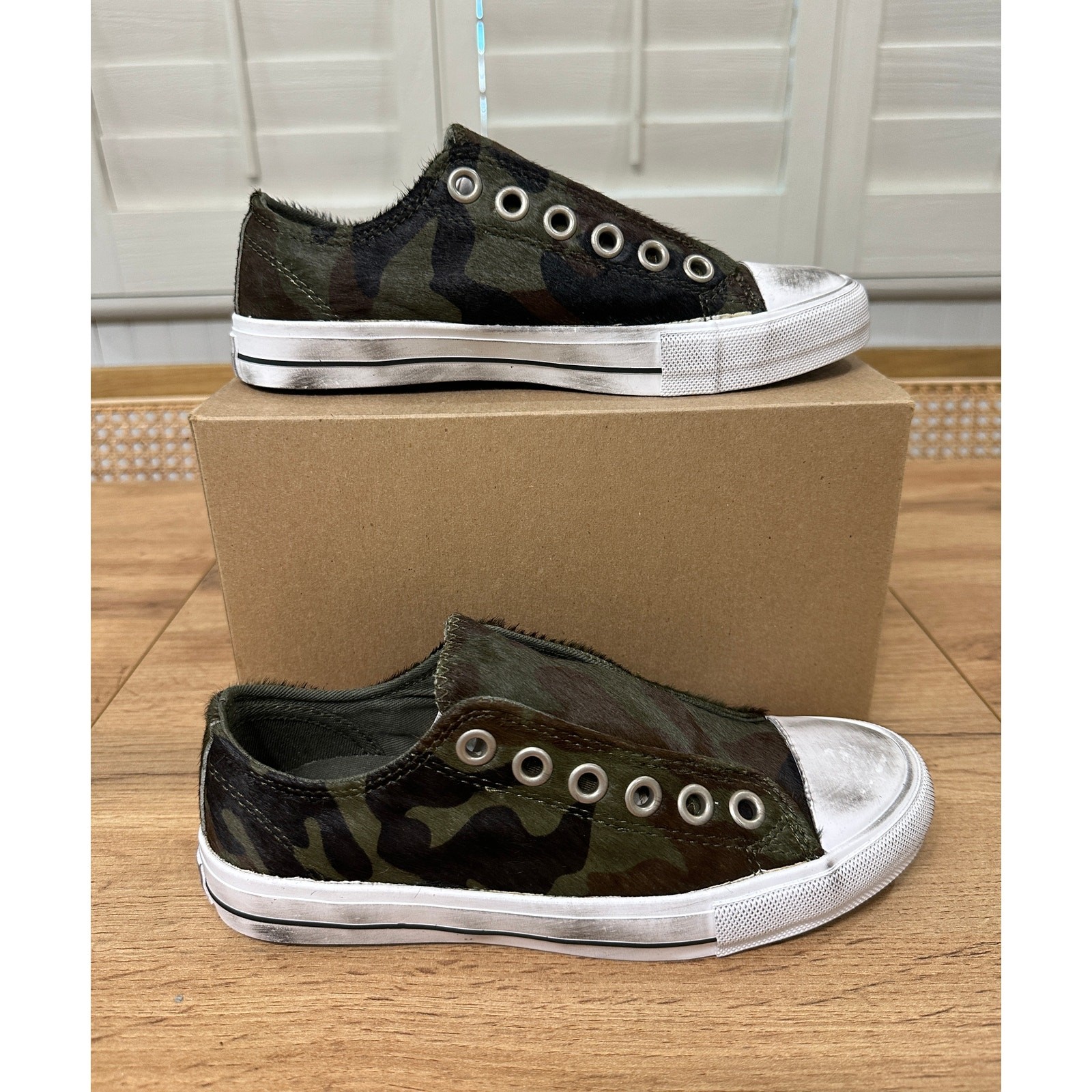Naughty Monkey Shalomar Sneaker Camo Leather 100% Pony Hair Sz 6 NWOB Distressed