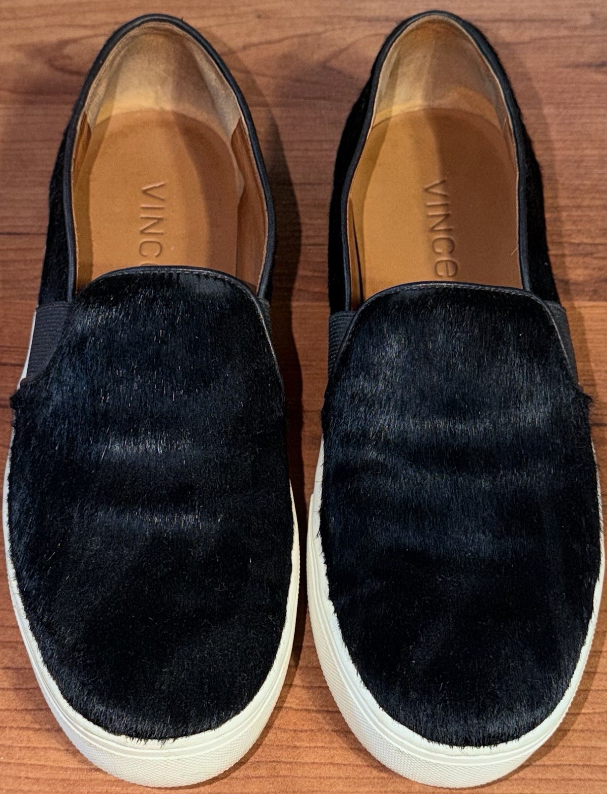 vince pony hair leather slip on black sneakers womens size 6.5 PREOWNED NO BOX