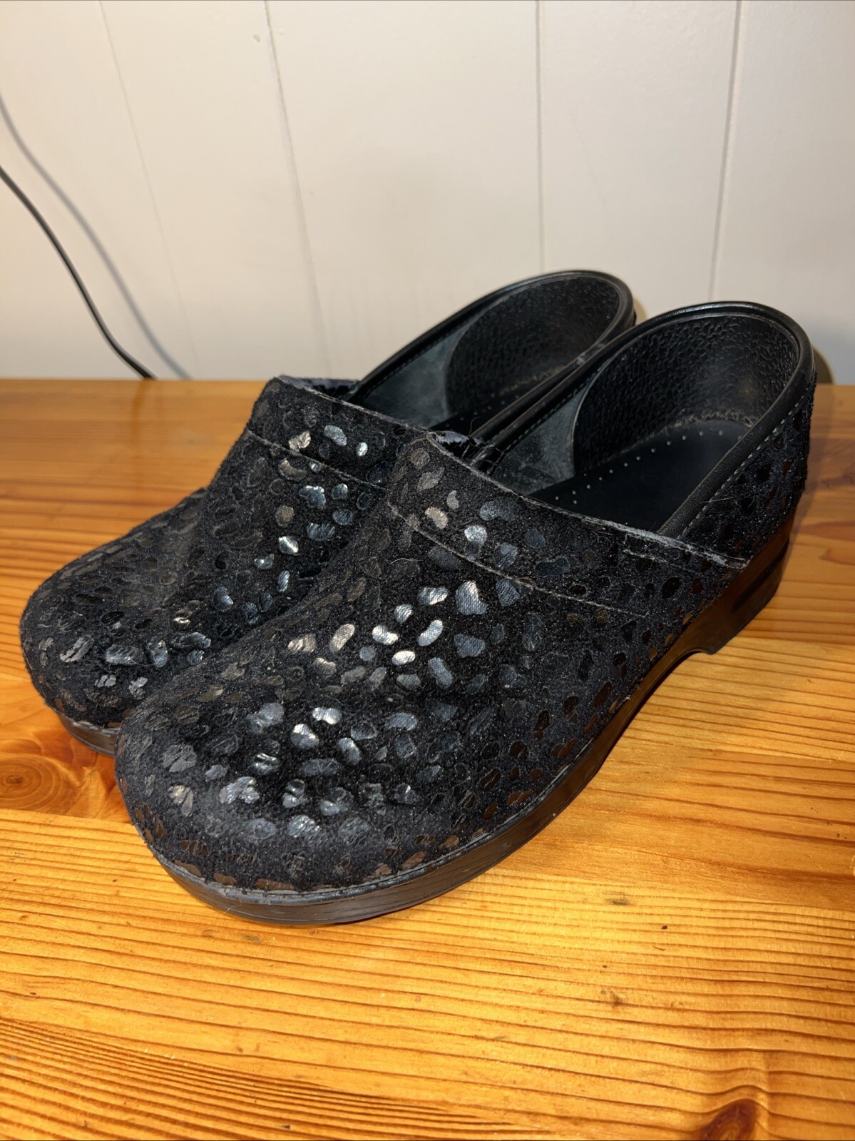 Dansko Sz 42 Leopard Cheetah Spotted Black Textile Upper Slip On Clog