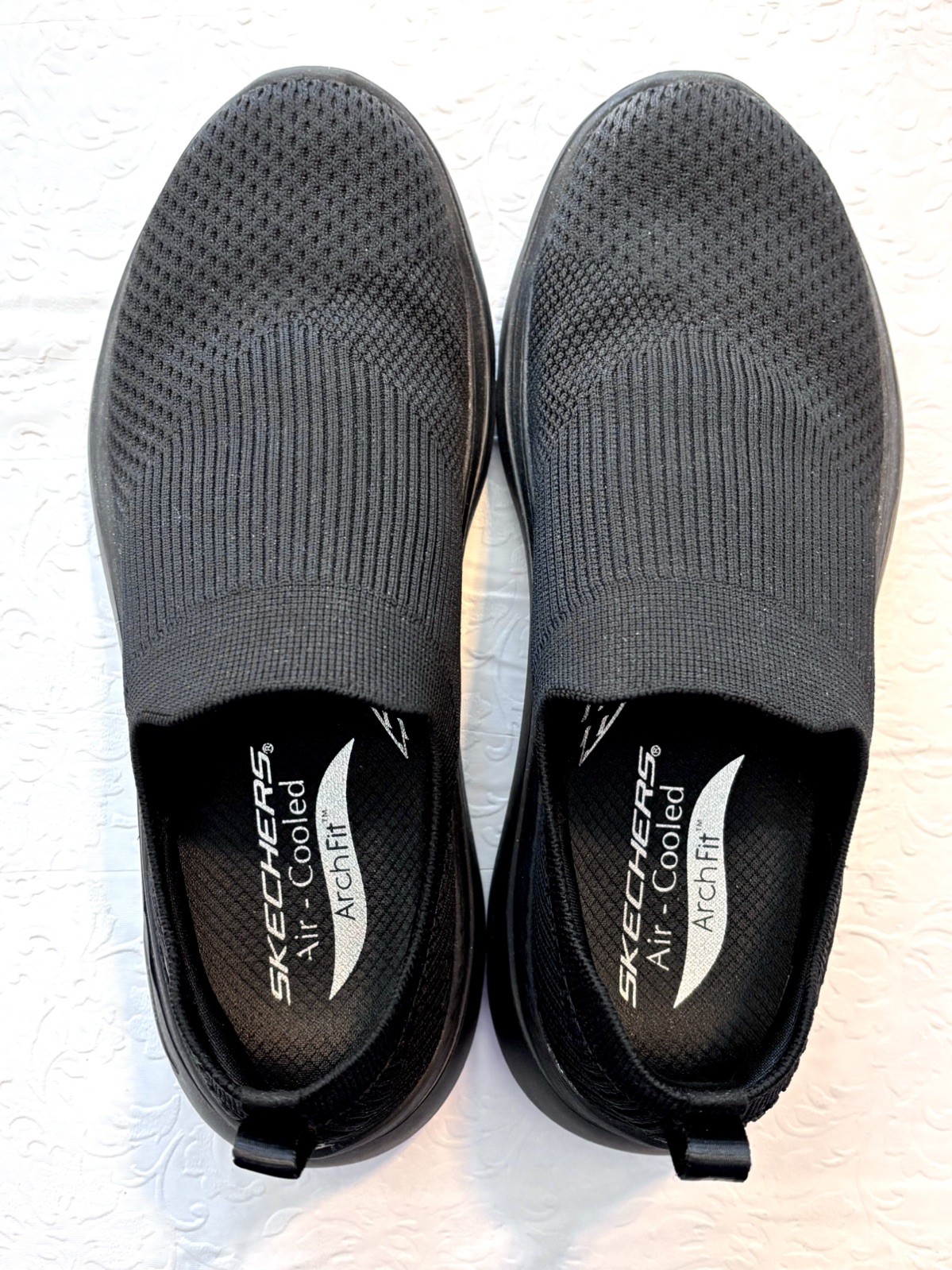 Sketchers GOwalk Air Cooled Slip-On Walking Shoes Womens Sz 7.5 Blk Mesh ArchFit