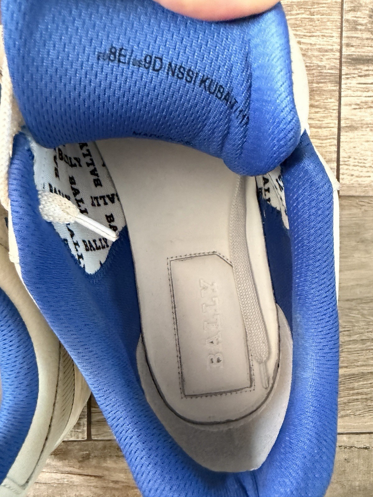 Bally KUBA Leather Sneaker men us Size 9 lace up blue white retro luxury