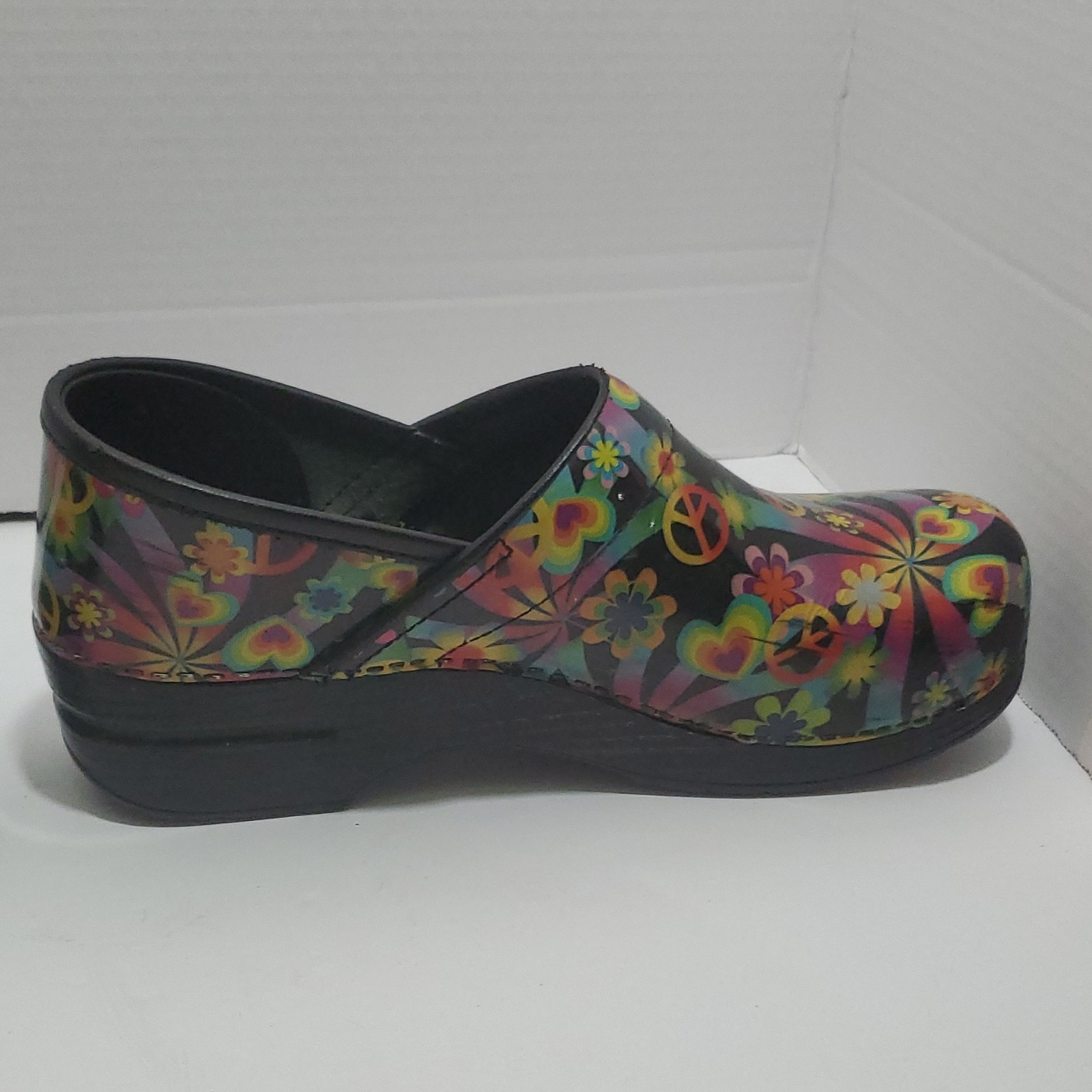 Dansko Pro XP Flower Power Patent Leather Clogs US 9.5 Euro 40