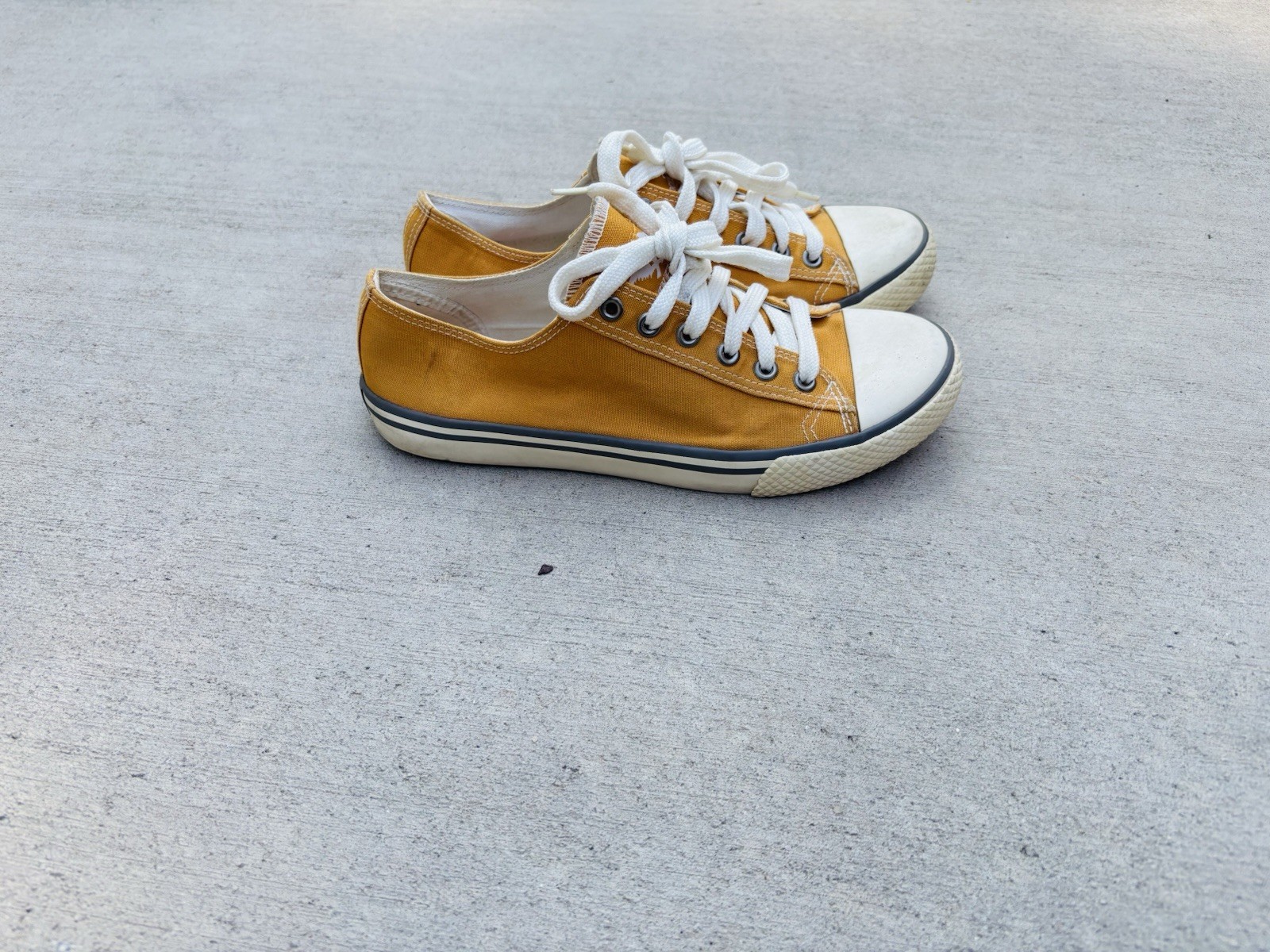 Rocketdog Bright Yellow Women Shoes Size 8
