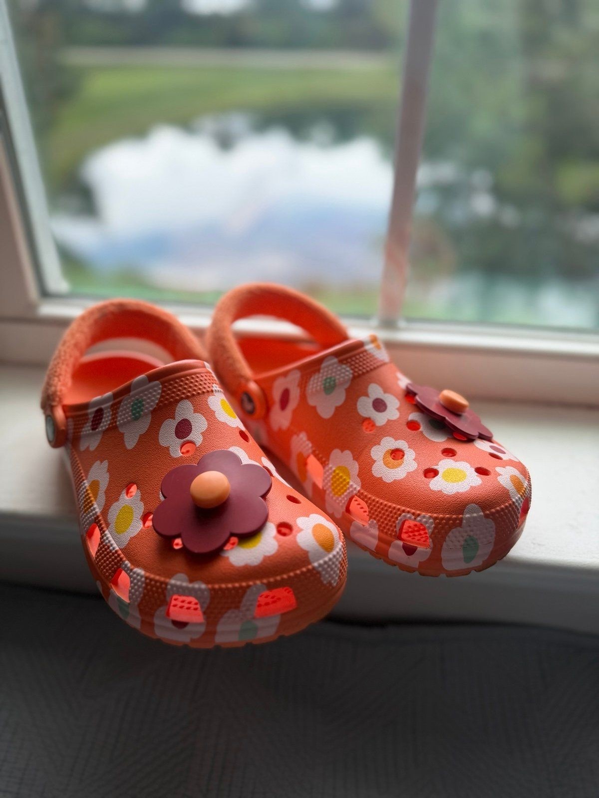 Crocs Zen Garden Sensory Orange Floral Terry Cloth Classic Clogs M 7 | W 9