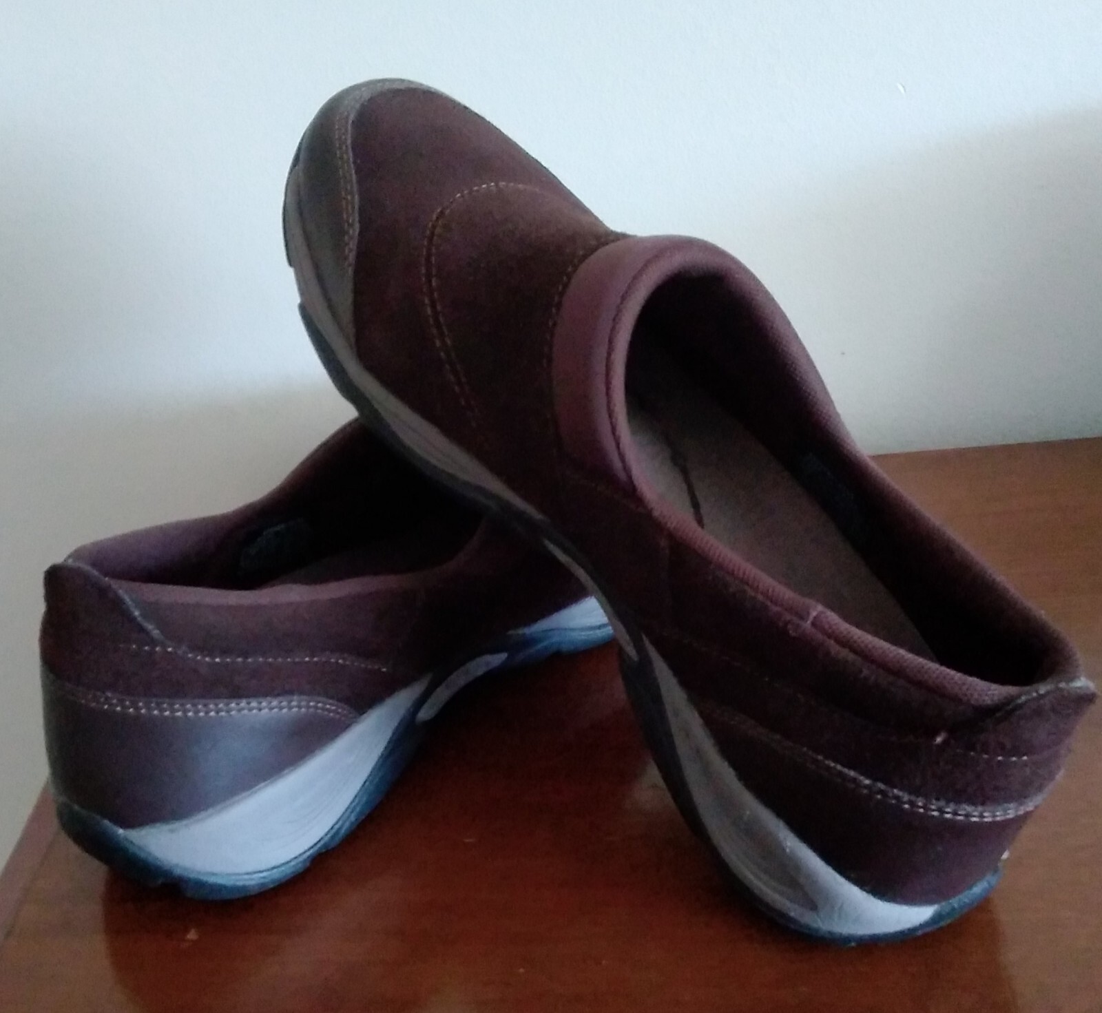 Easy Spirit Explore 24 Brown Suede/Textile Slipon Womens 9N/40 Comfort Shoes