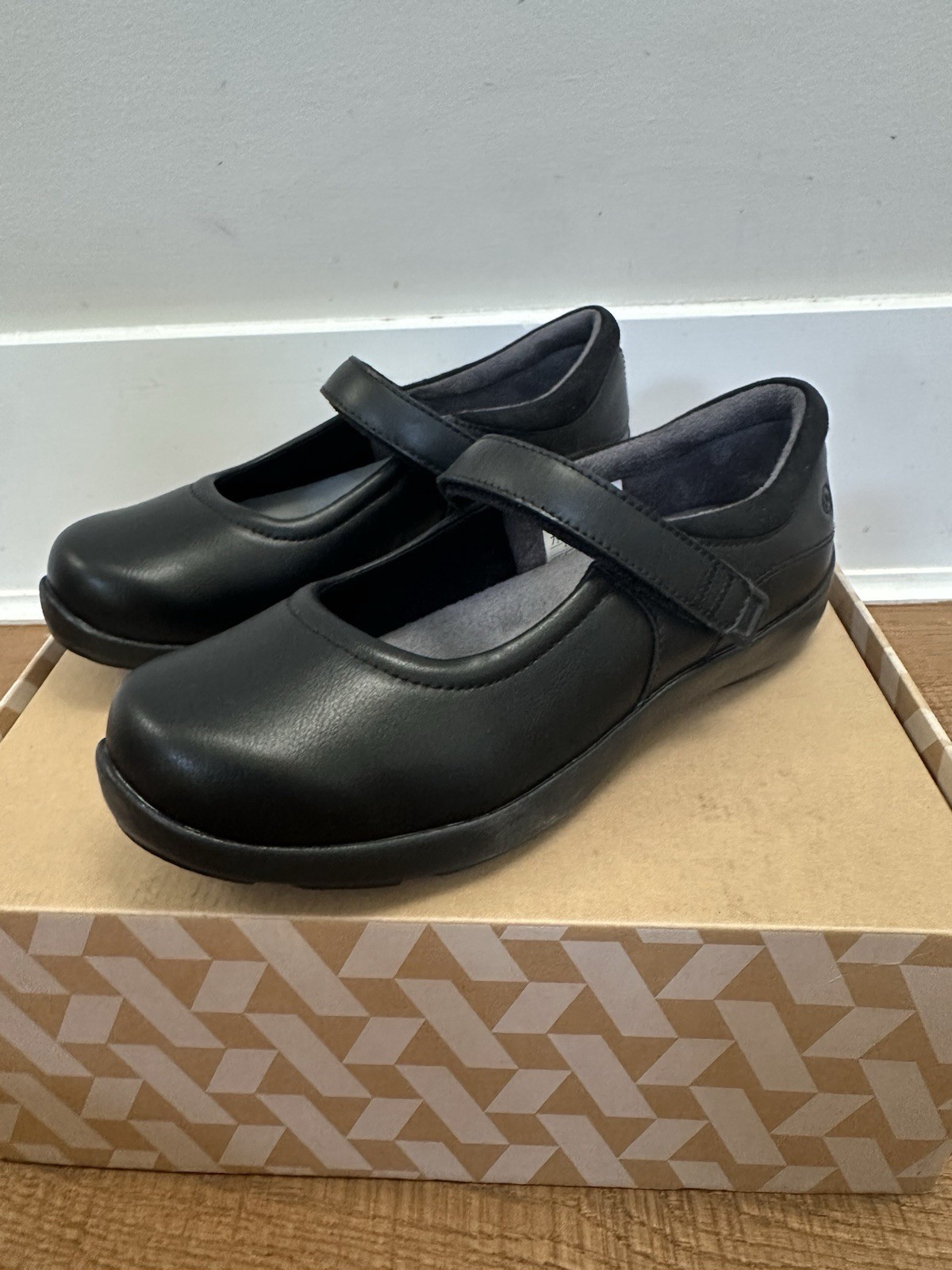 Anodyne No. 33 Casual Mary Jane Stretch Flats Black Stretch Women’s Size 7.5W