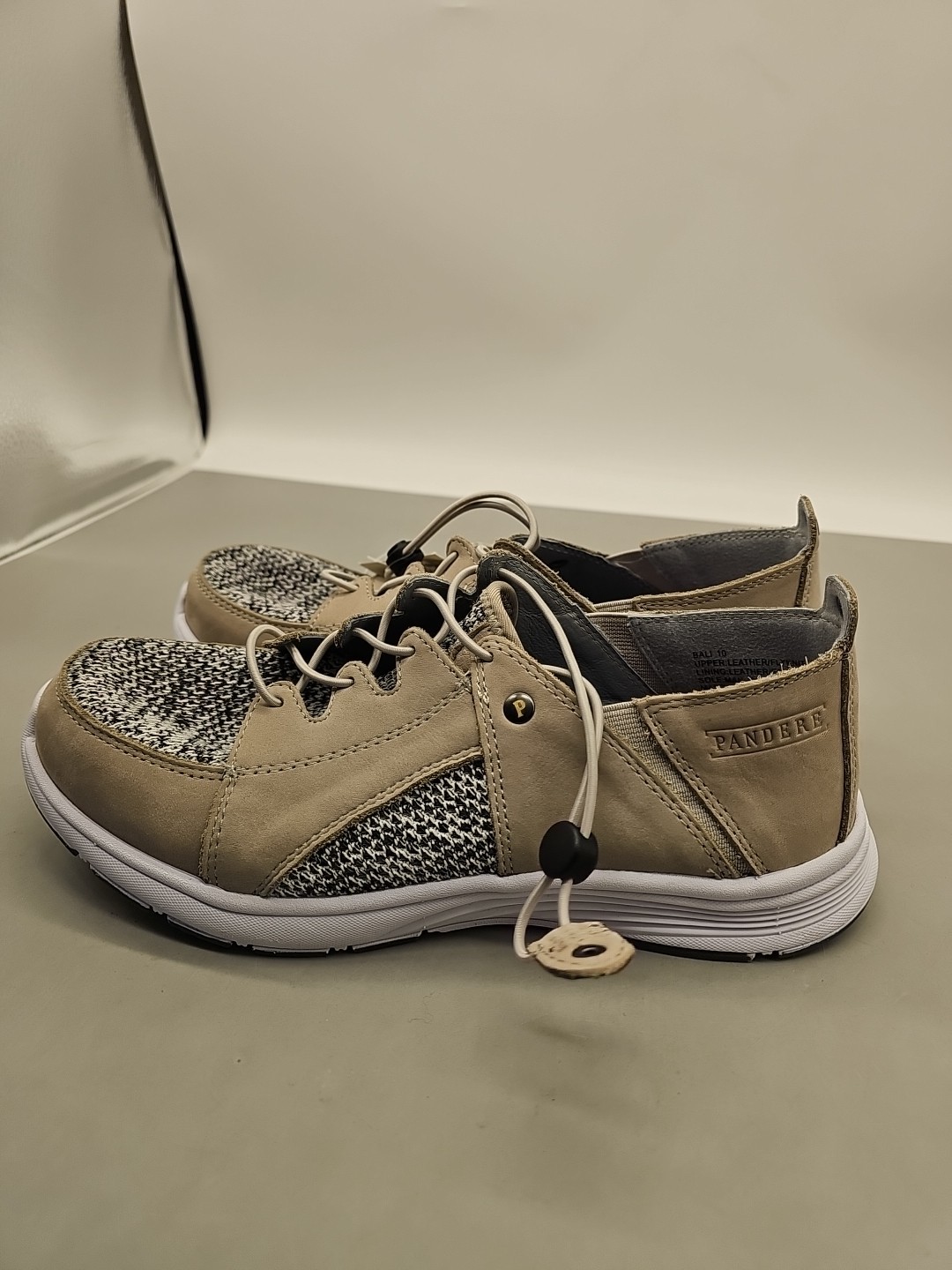 NEW Pandere Bali Women’s Leather Shoes Drawstring Sneakers Gray Nubuck Size 10