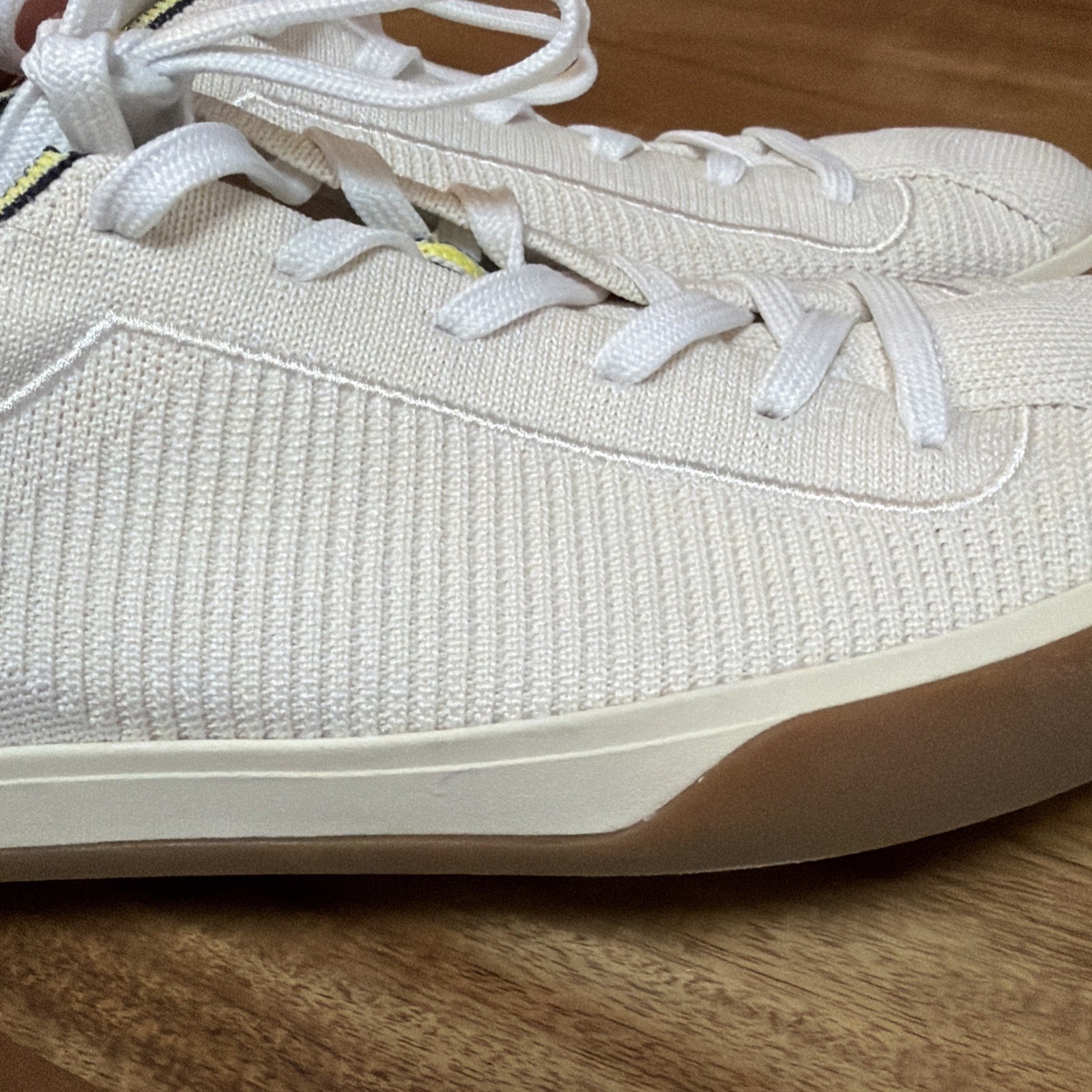 Rothy’s The Lace Up Sneaker Blonde Ivory Knit Comfort Low Top Shoes sz 9 Womens