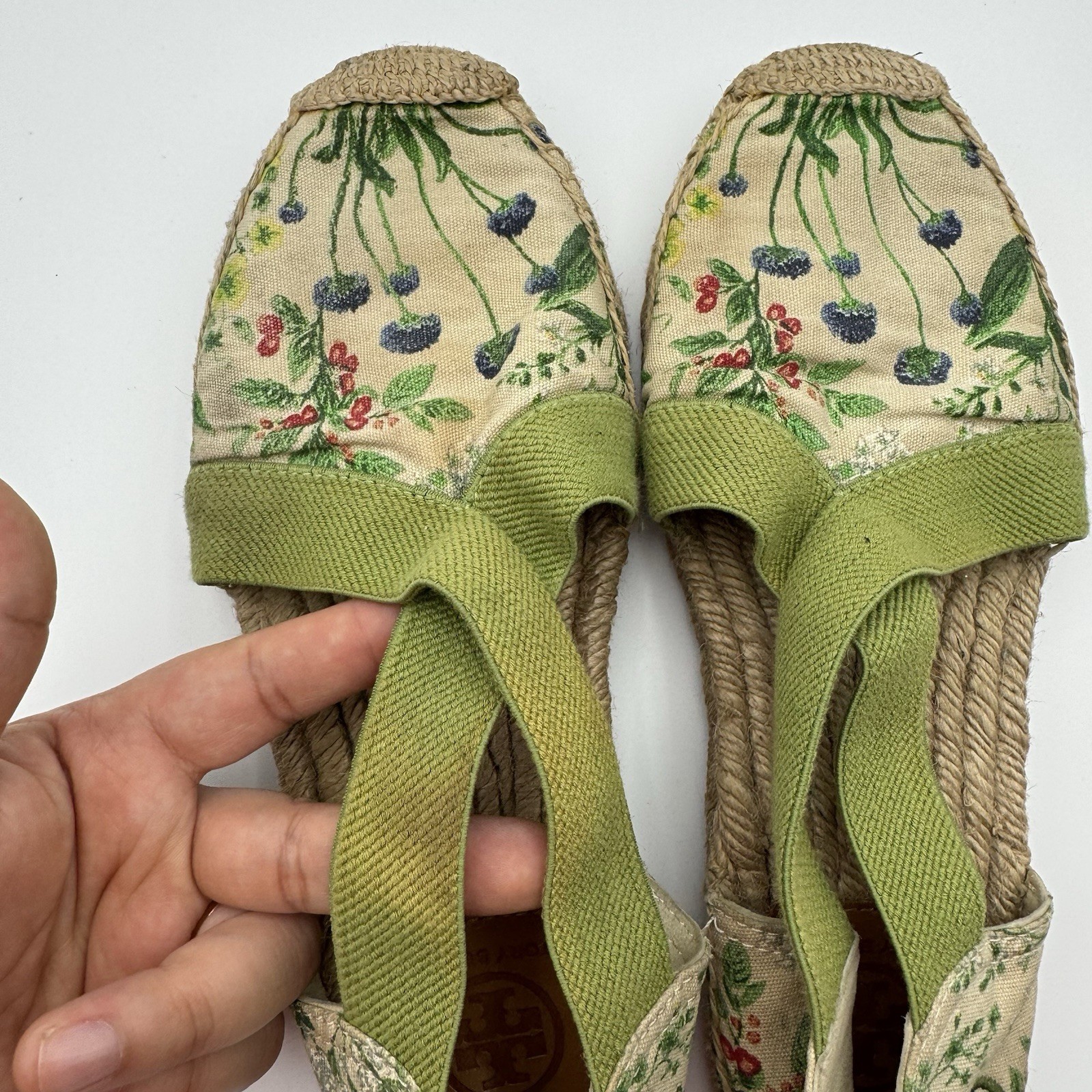 Tory Burch Catalina Floral Botanical Espadrilles Canvas Elastic Sz 8 1/2 Flaws