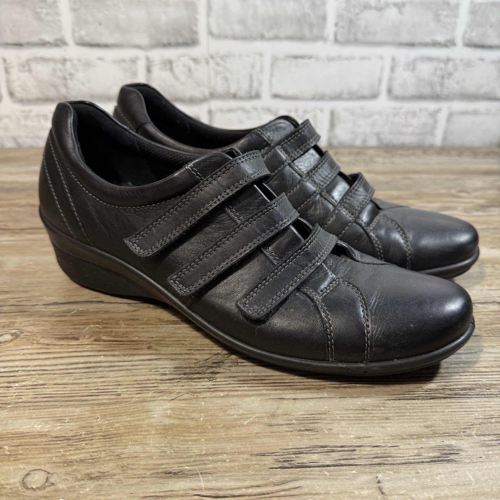 Ladies ECCO Corse 3 Strap Loafers 40 / 9 Black Leather Comfort Sneakers Shoes