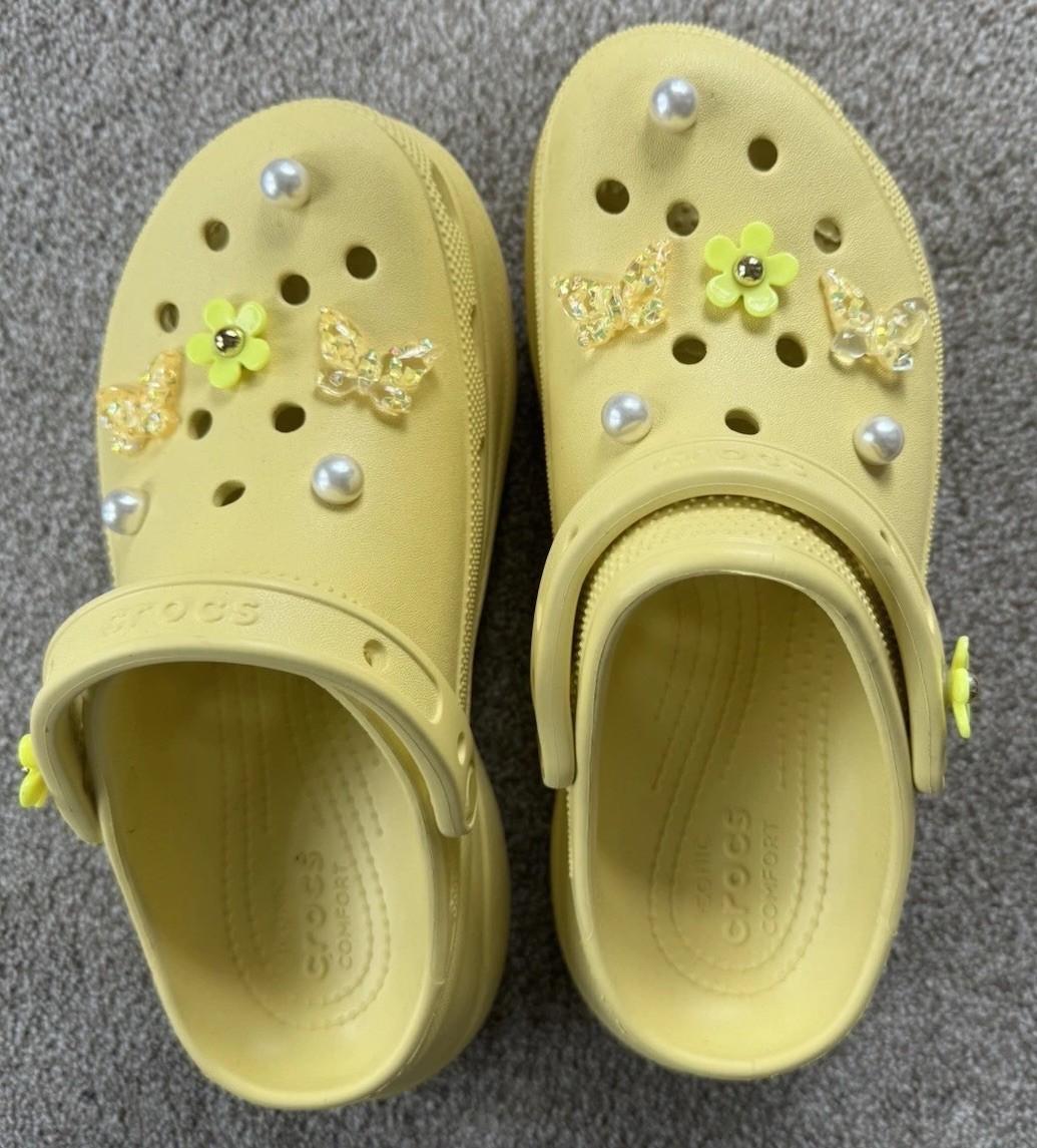 Crocs Women’s Classic Yellow Platform Clog Disco w Pearl & Sparkle Jibbitz Sz 8