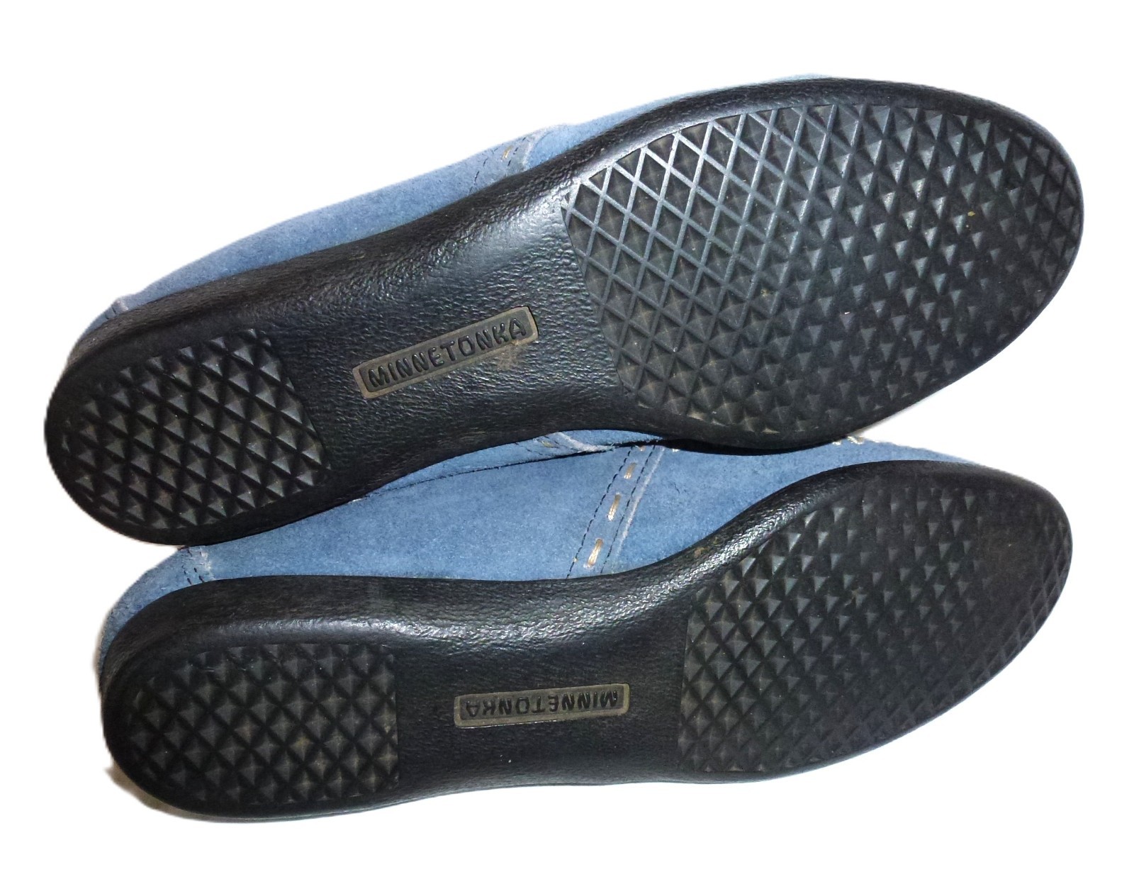 Minnetonka Lace-Up Shoes Women’s 8 Blue Suede Moccasin Rubber Sole