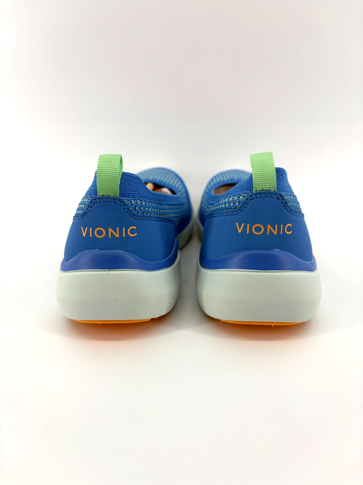 NIB Vionic Women’s Kallie Walking Shoe Azure Blue 6 Medium