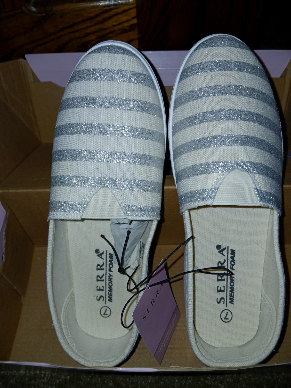 Ladies Memory Foam Casual Slip On Shoes NWT Flexible Stretchy Outer Will Fit 7-8