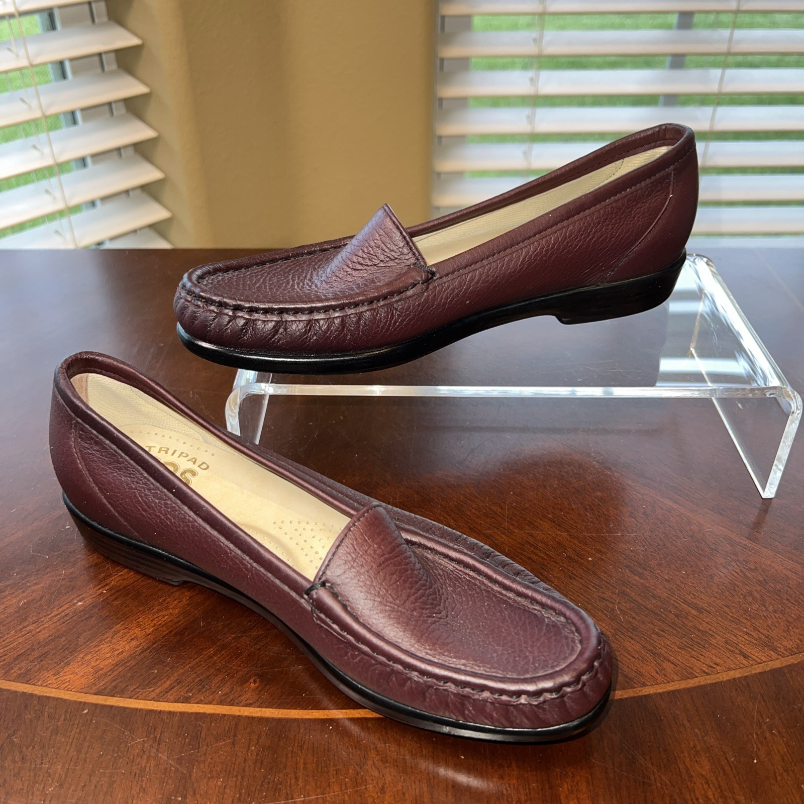 SAS Simplify Tripad Wine Loafer Shoes Sz 6.5 Comfort Support Walking Minimalist